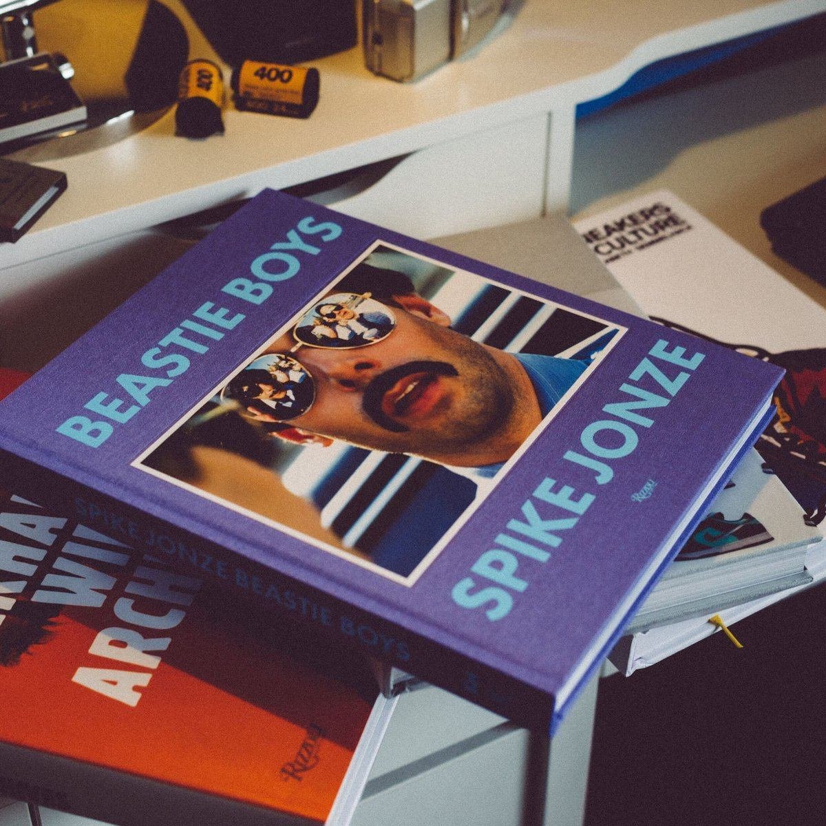 SPIKE JONZEブーム到来｜MARBLE RECORDS