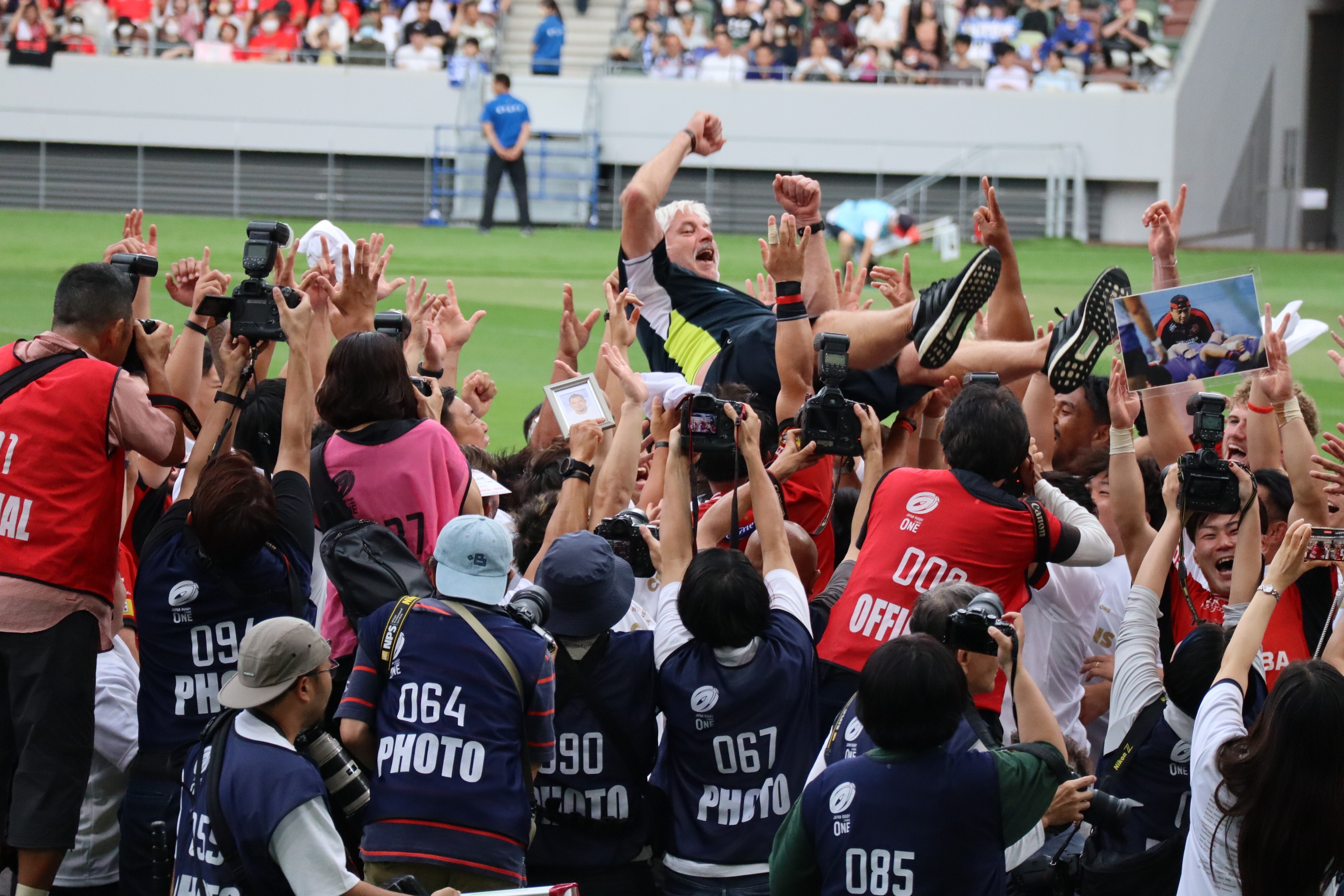 ジャパンラグビーリーグワン名鑑 2023-24 国を代表した選手が