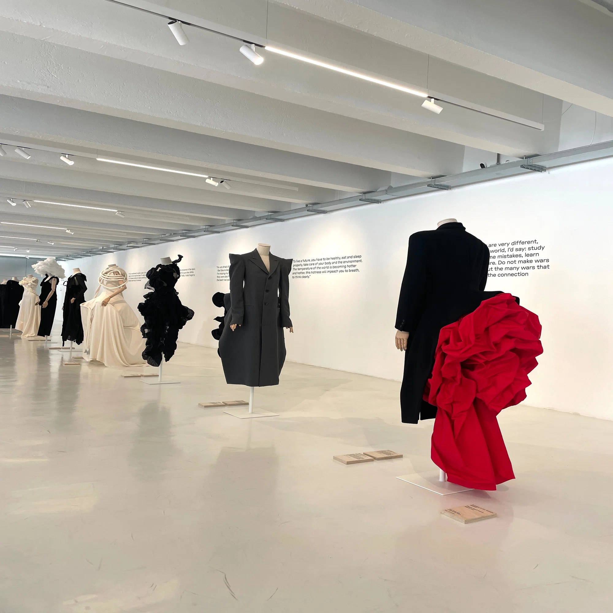 ヨウジヤマモト 未来への手紙（Yohji Yamamoto. Letter to the Future 