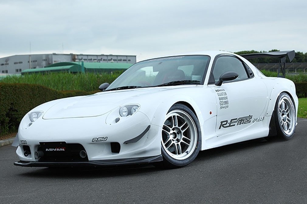 雨宮FD3S オーバーフェンダー仕様 コムサグレー/艶消しクリア塗装 1/10 雨宮FD3S オーバーフェンダー仕様 コムサグレー/艶消しクリア塗装 1/10