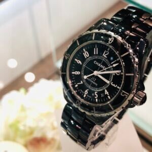 C*L様 要電池交換　CHANEL レディース 腕時計 クォーツ　ブラック　スイ シャネル J12の電池交換・修理ならドクターウォッチ