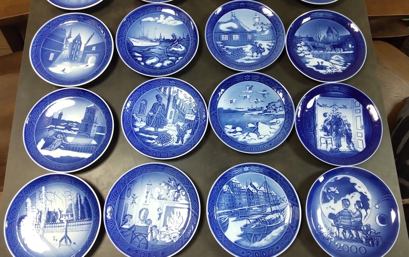 ロイヤルコペンハーゲン・ウエッジウッド イヤープレート・ディズニー