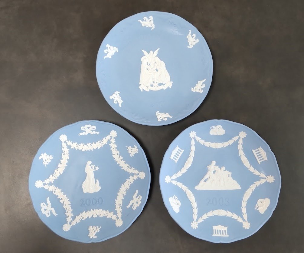 ロイヤルコペンハーゲン・ウエッジウッド イヤープレート・ディズニー