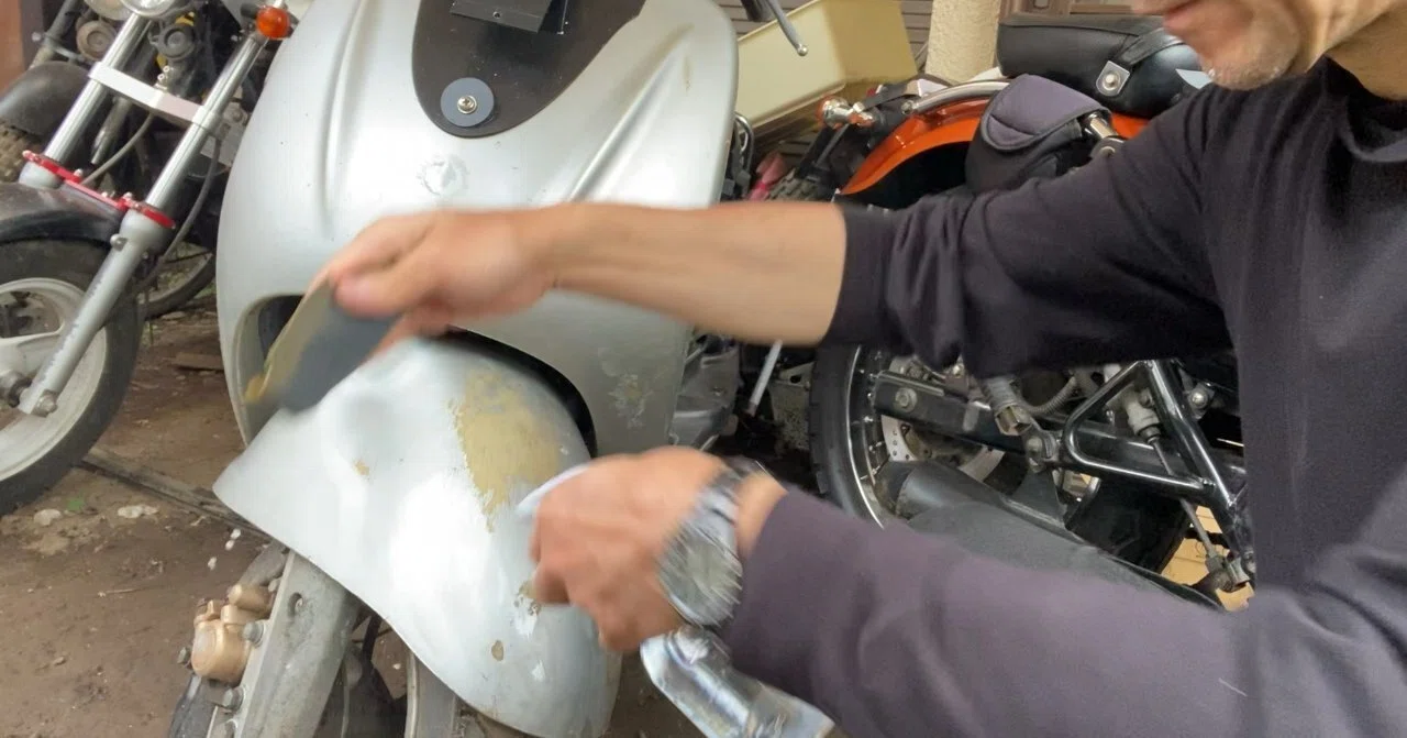 ビーノのボディを自家塗装する|ホビーだらけ・架空飛行機工場 ビーノのボディを自家塗装する|ホビーだらけ・架空飛行機工場