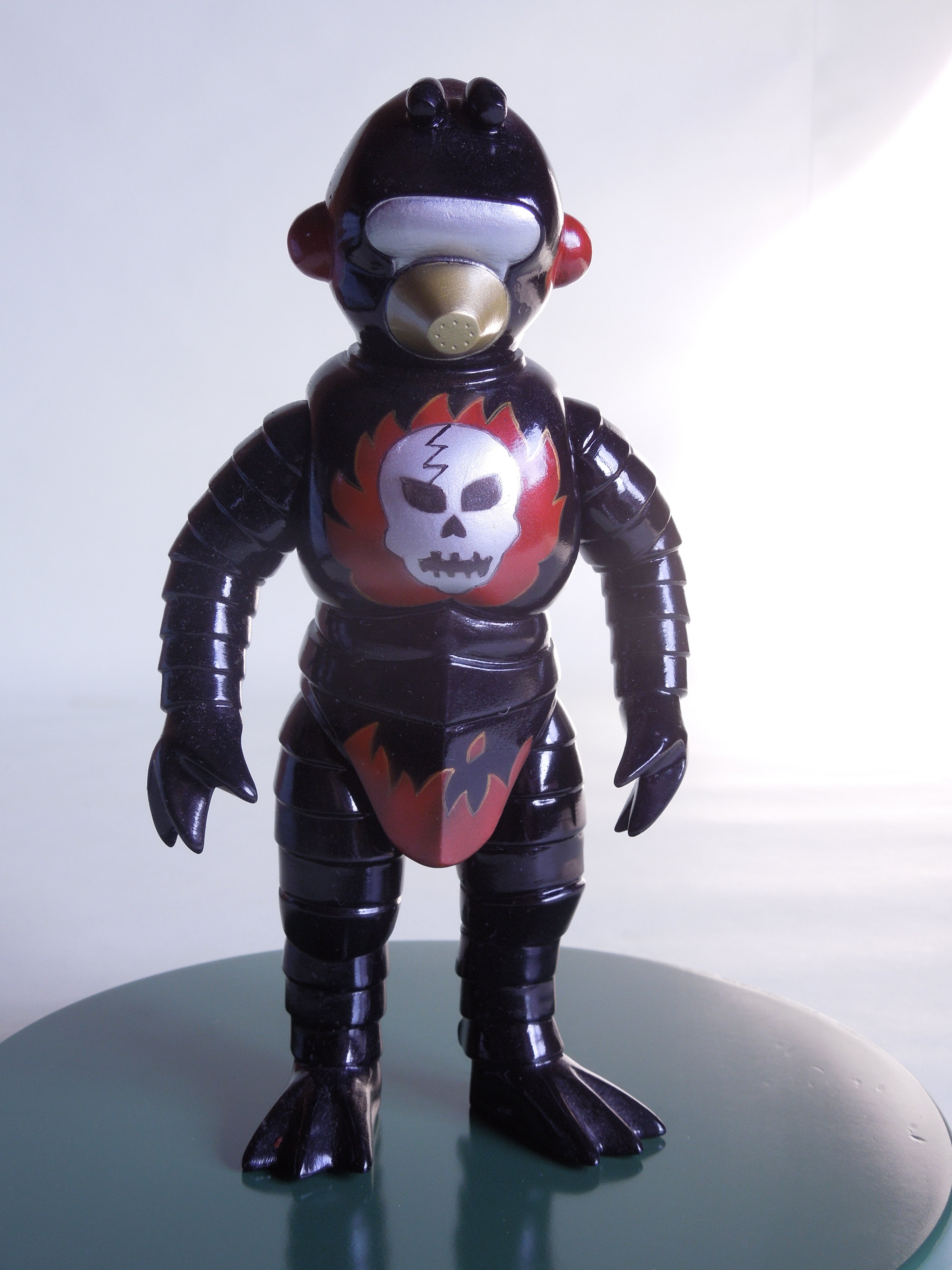 ムー帝国 気密服Ver. トイグラフ製 スタンダード・ソフビ｜ゆる