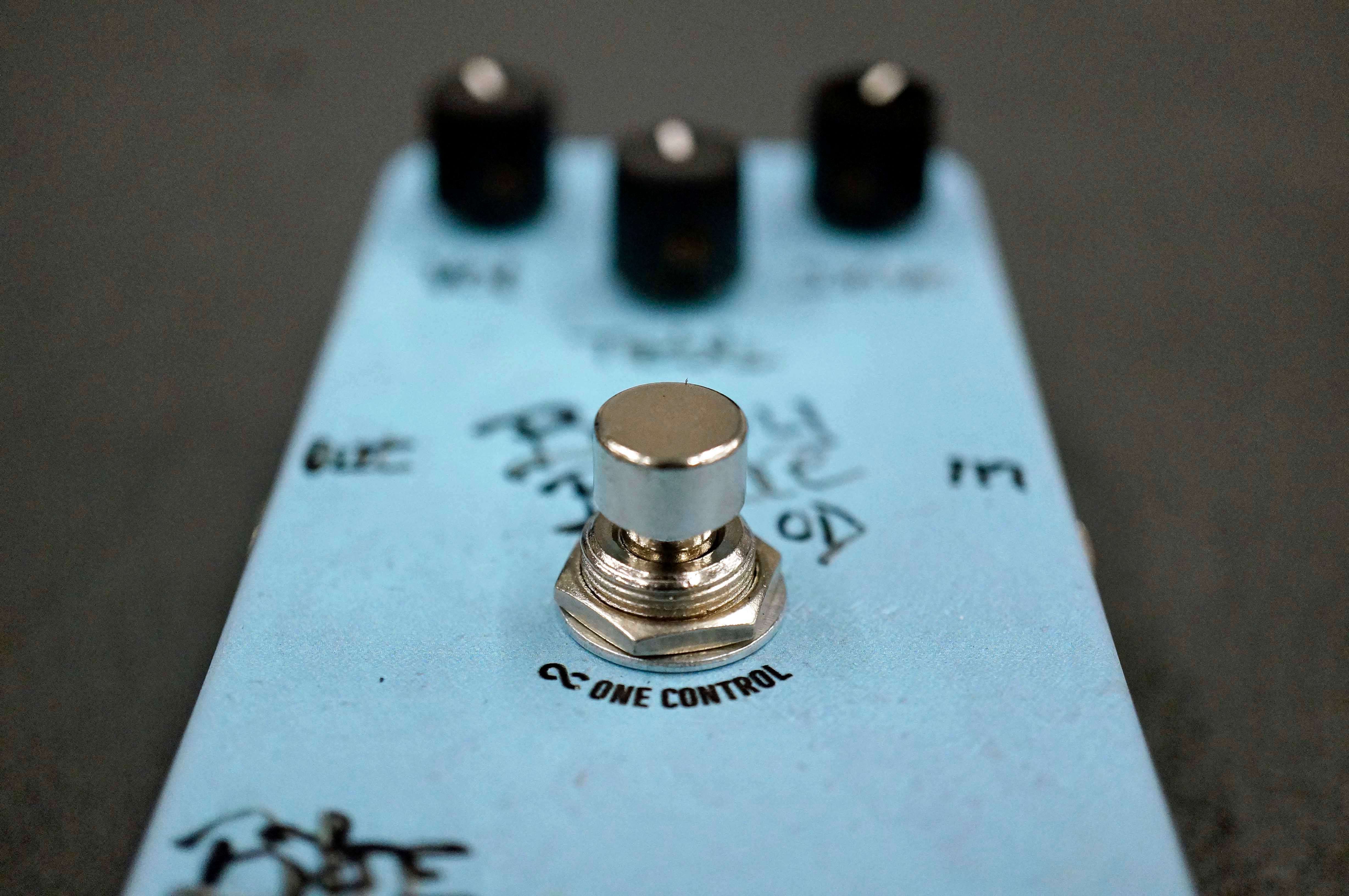 BJFEペダルスタイルの限定モデル!One Control Baby Blue OD BJFEペダルスタイルの限定モデル!One Control Baby Blue OD