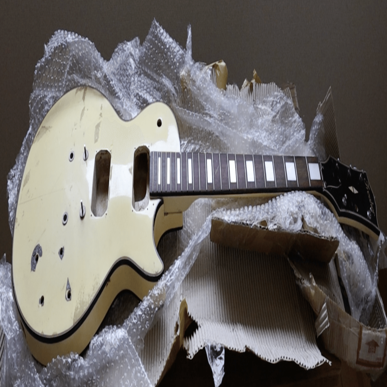 Fresher 1977年レスポールFLP3 Fresher レスポールタイプのレストアとモディフィケーション 1