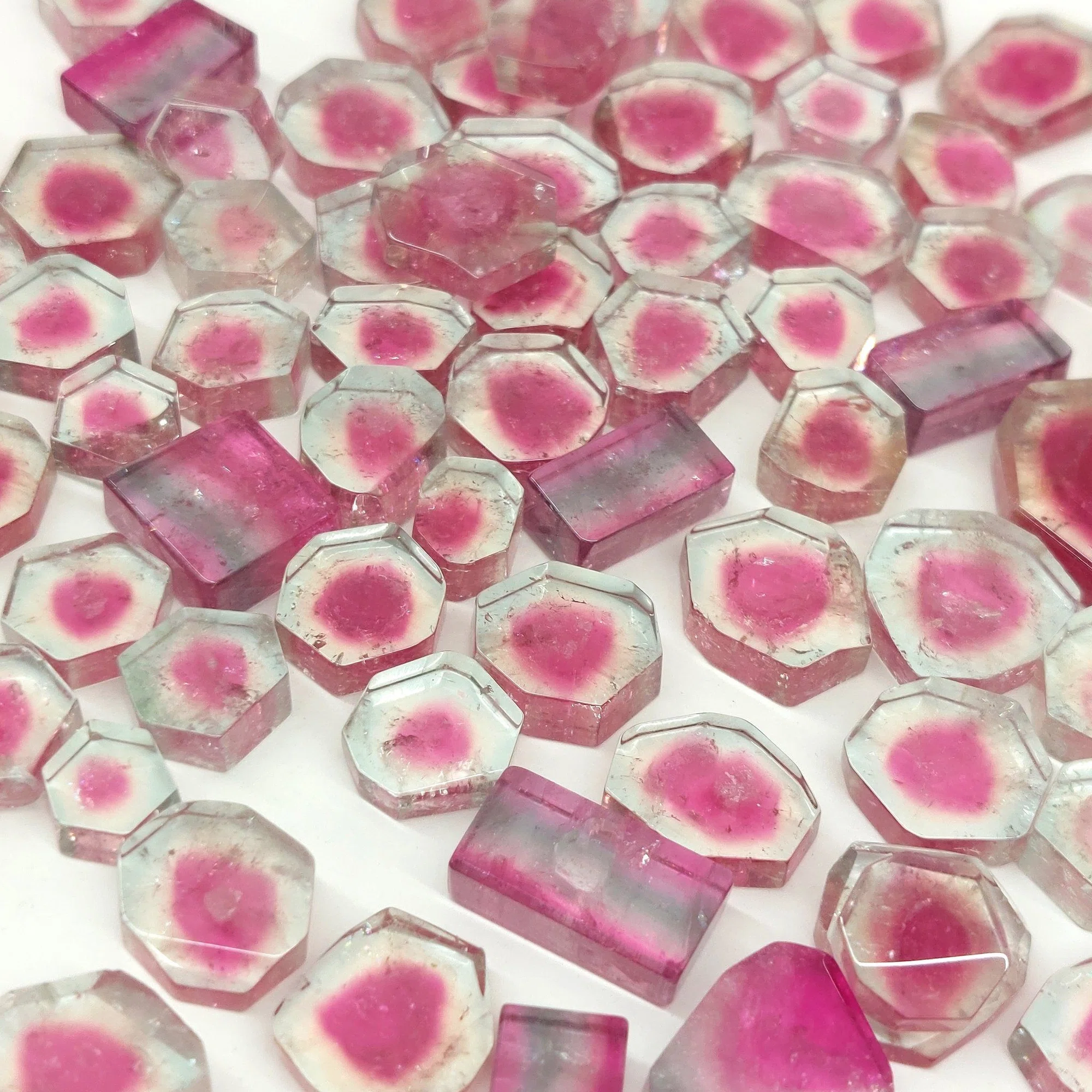 飽くなきトルマリンの世界…多彩なバイカラー/ウォーターメロン 