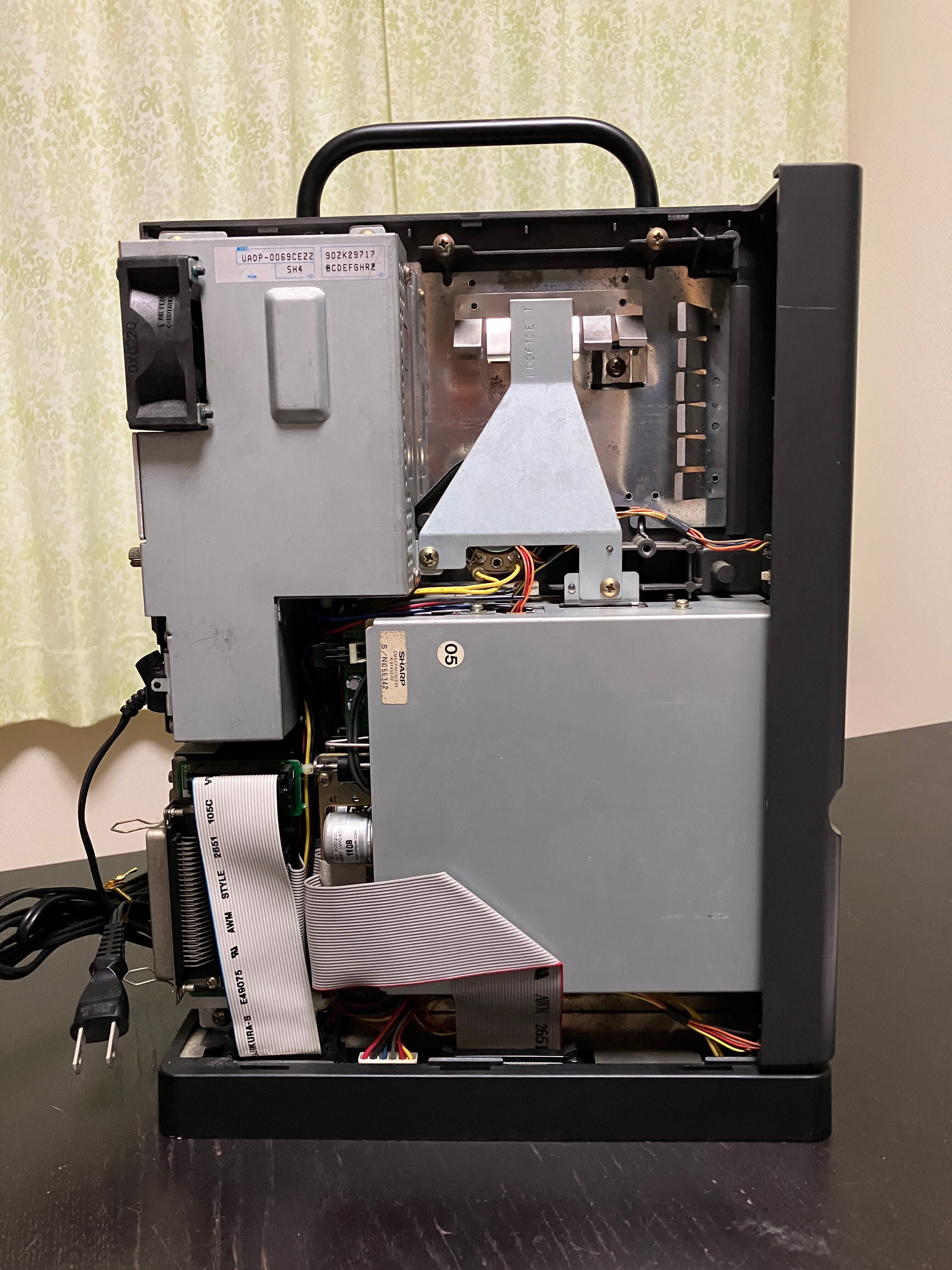 SHARP X68000SUPERのメンテ(分解編)|sargassou SHARP X68000SUPERのメンテ(分解編)|sargassou