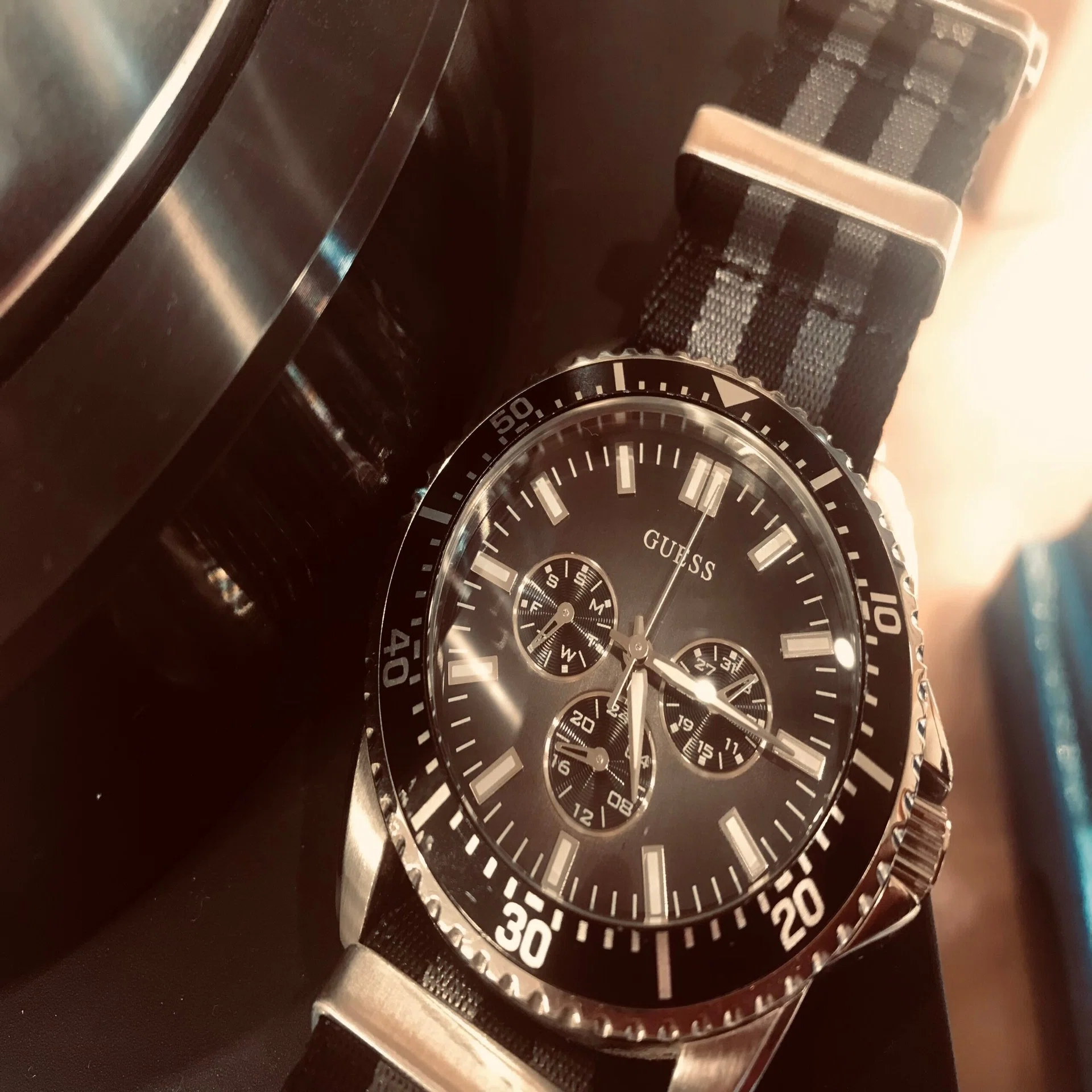 GUESS（ゲス）時計の修理・電池交換ガイド〜東京だとどこに依頼する 