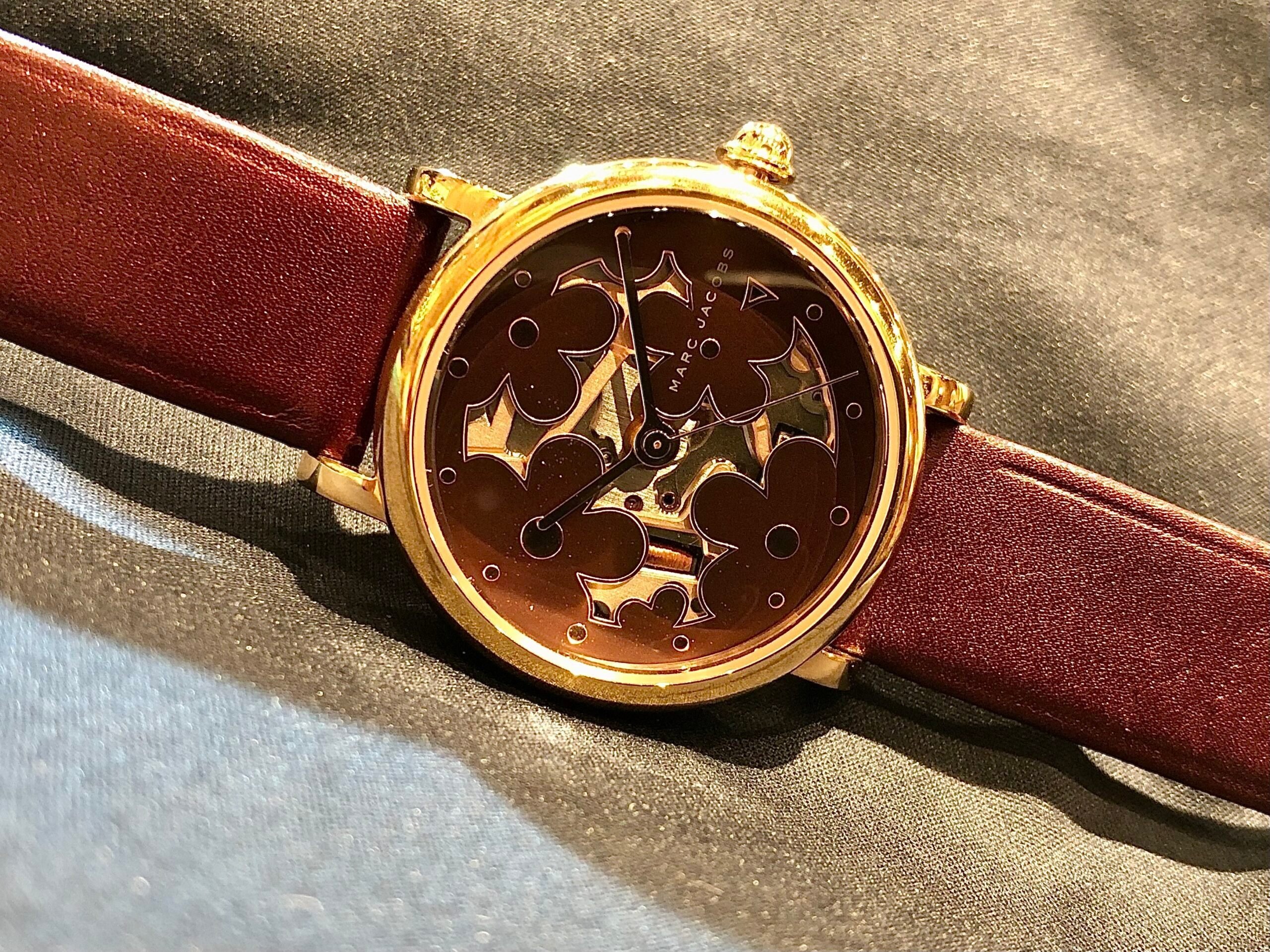 素晴らしい価格 マーク ジェイコブス（Marc Jacobs）時計の修理・電池交換ガイド 時計