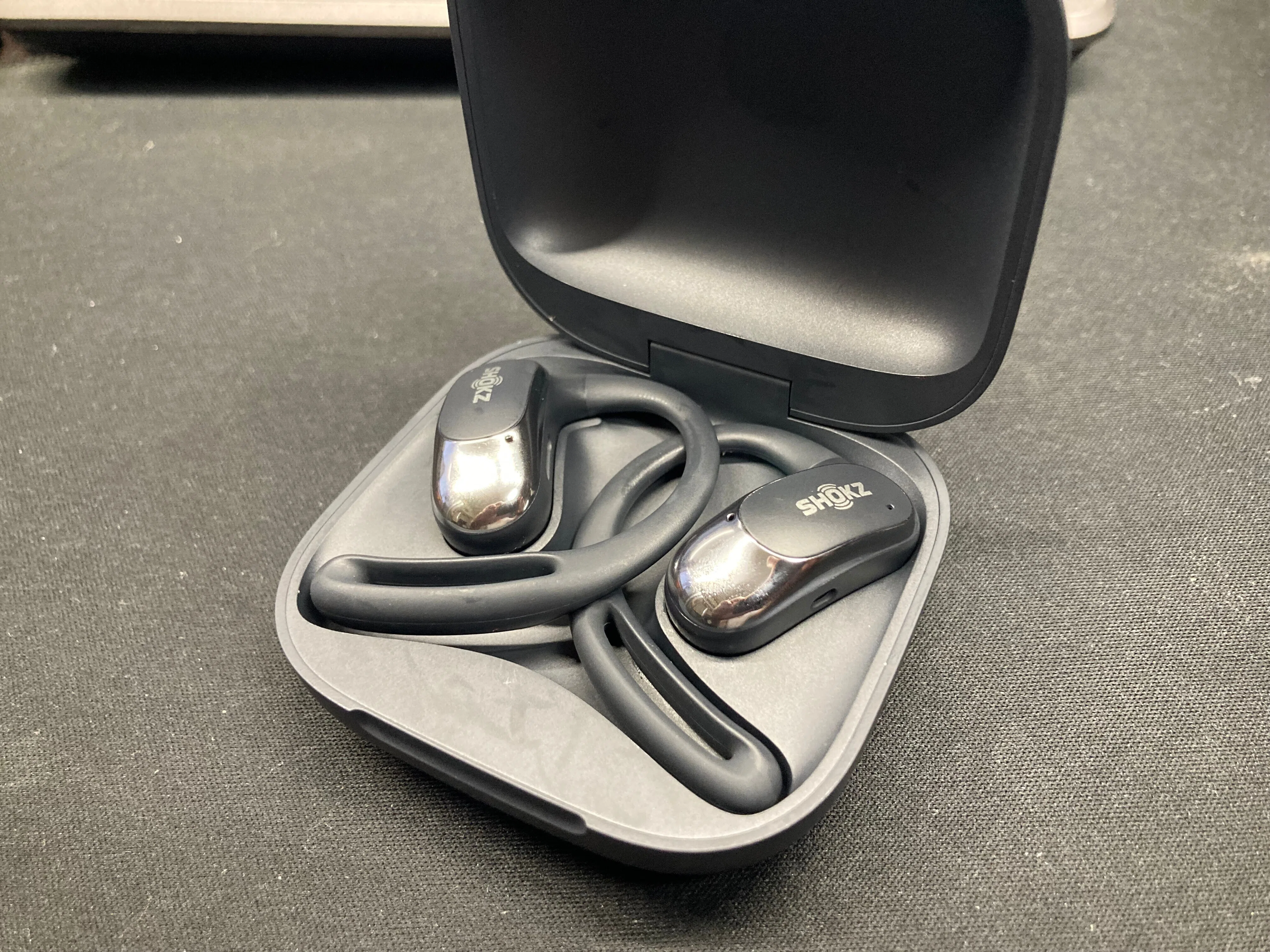 オープンイヤー型イヤホン【OpenFit Air】1週間試用レビュー 「Be Open