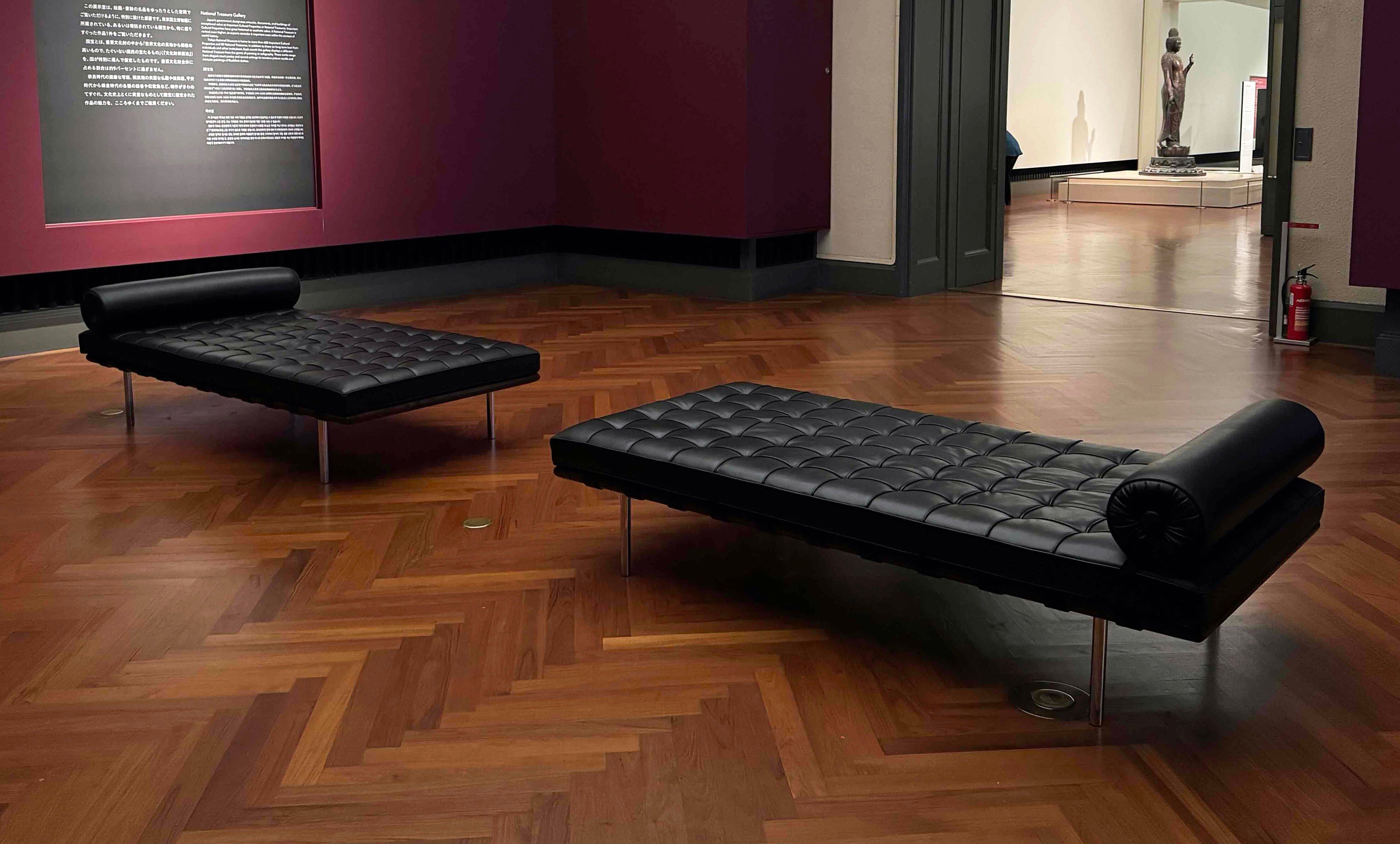 ○美術館の名作椅子#04○東京国立博物館 本館｜mata