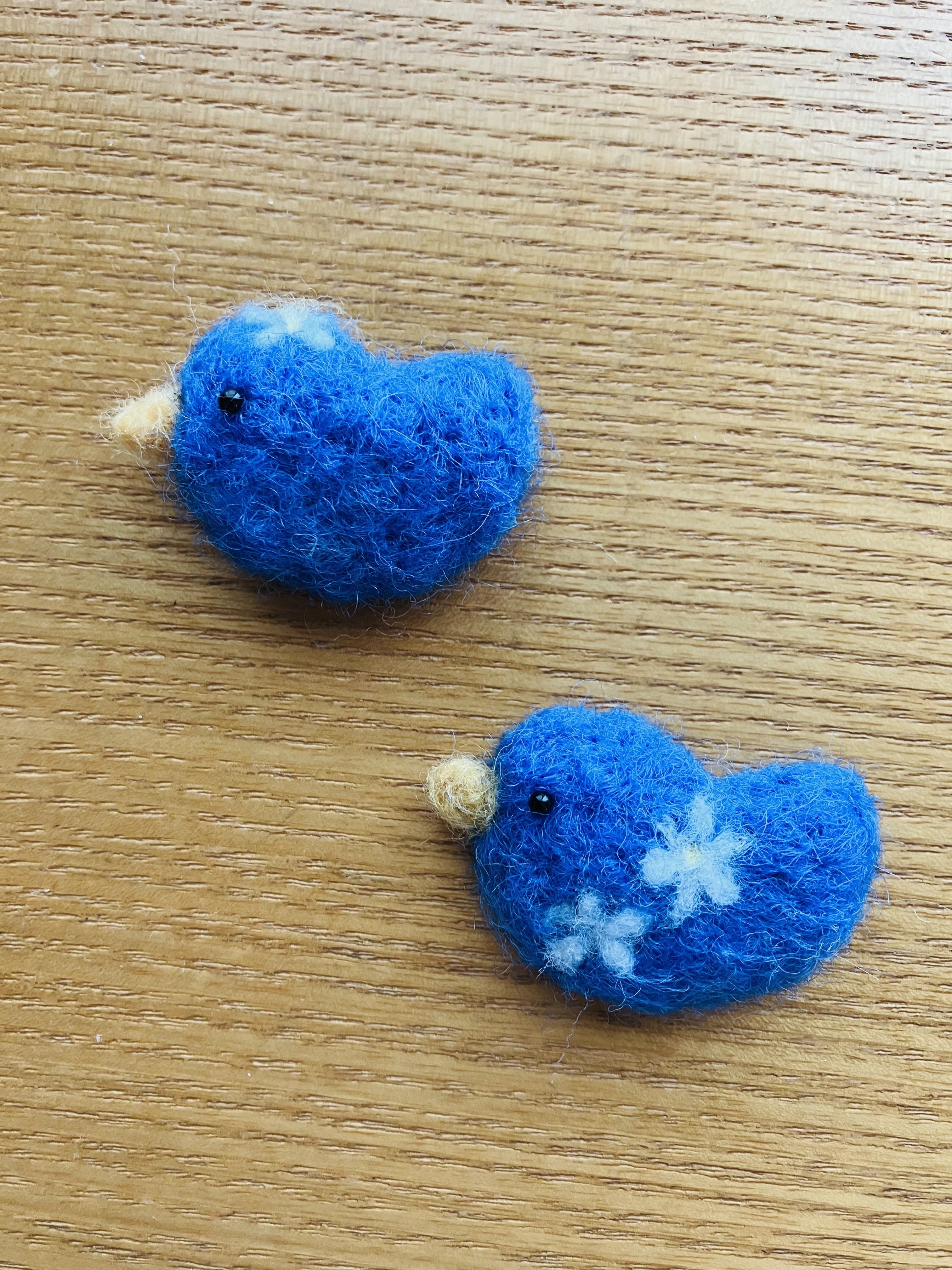 作品紹介】羊毛フェルト 青い小鳥 置物｜だんけひつじ
