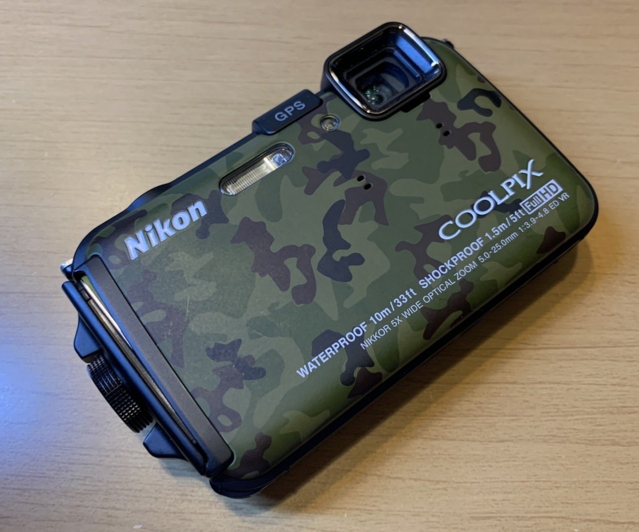 Nikon COOLPIX AW130 迷彩柄 防水カメラ ニコン Nikon コンパクト