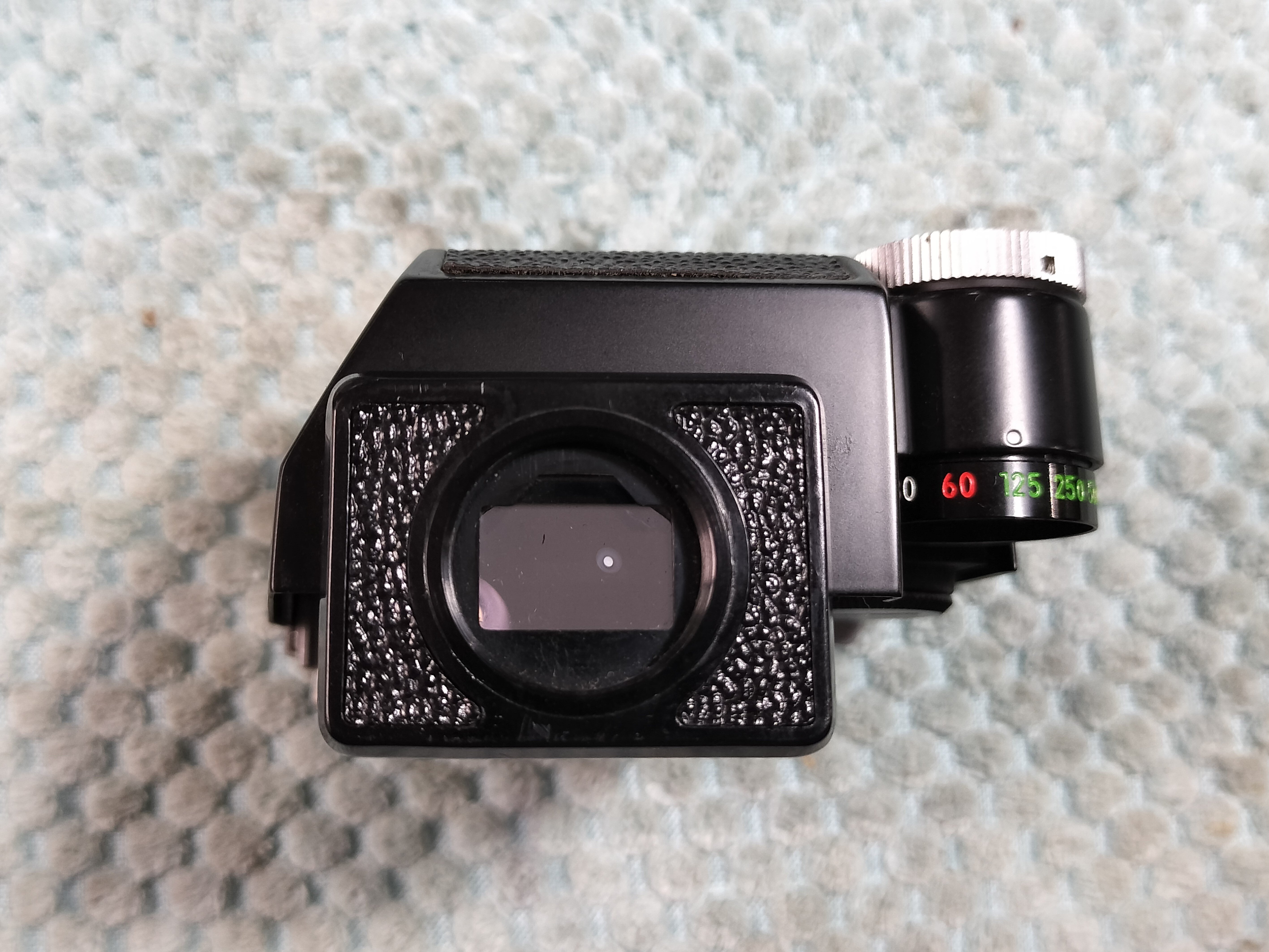 Nikon F フォトミックファインダーの分解|フィルムカメラ修理の Nikon F フォトミックファインダーの分解|フィルムカメラ修理の