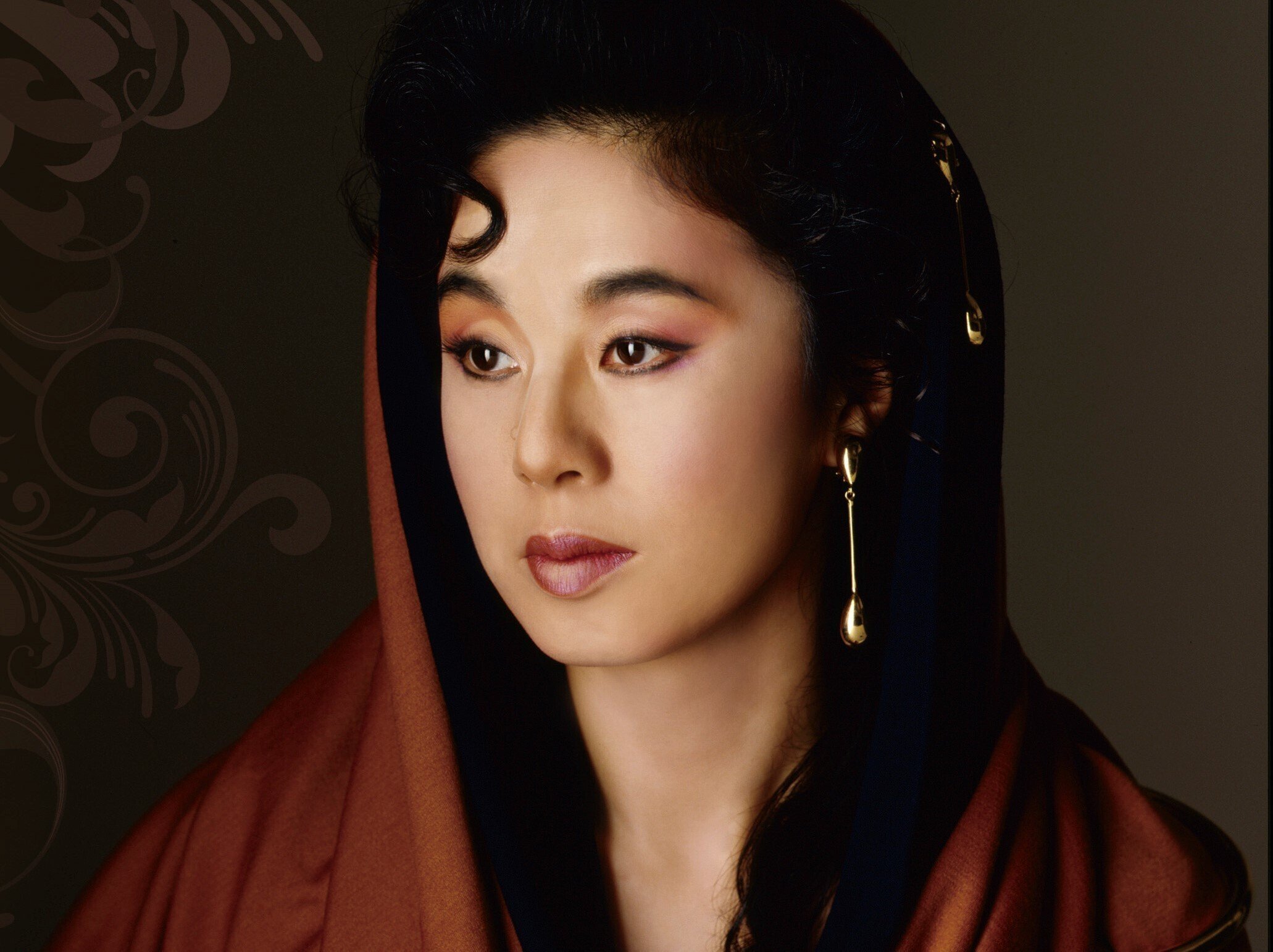 ちあきさん専用 チェンソーマン×原田ちあき》 【コラボ商品情報】 ・Tシャツ(白/黒、各