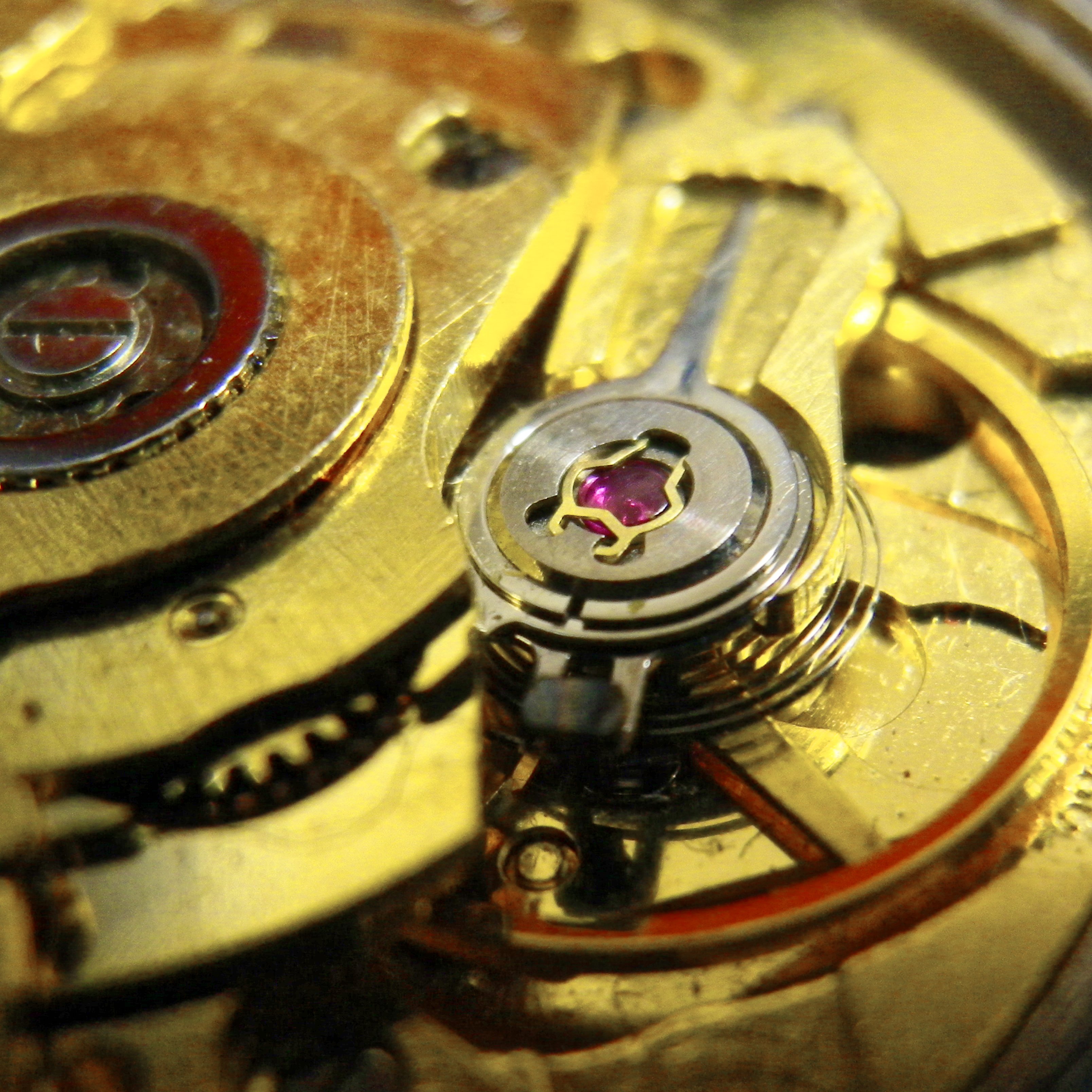 オシアナス(OCEANUS)時計の修理・電池交換ガイド〜東京だと オシアナス(OCEANUS)時計の修理・電池交換ガイド〜東京だと