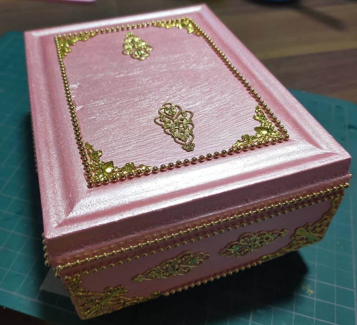 100均木箱で夢の宝石箱作った制作記録｜すえ 