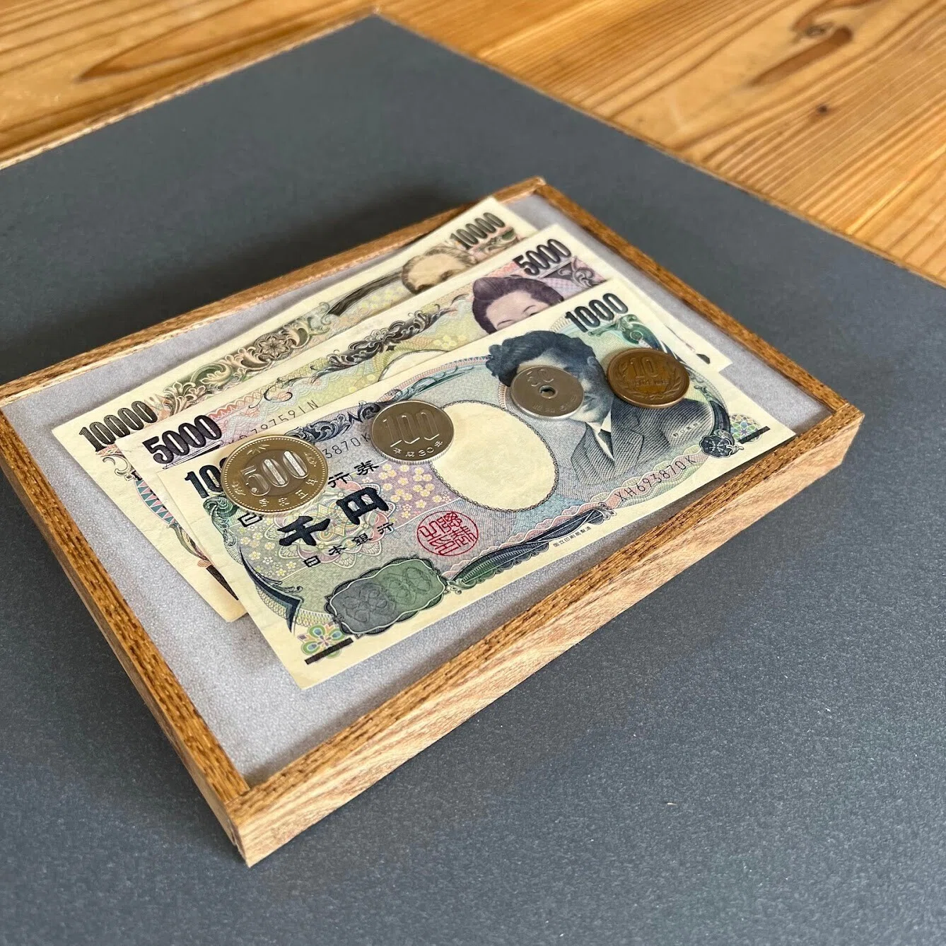 もうここ以外でタイル買えない！】廃材となってしまうタイルを扱う専門 