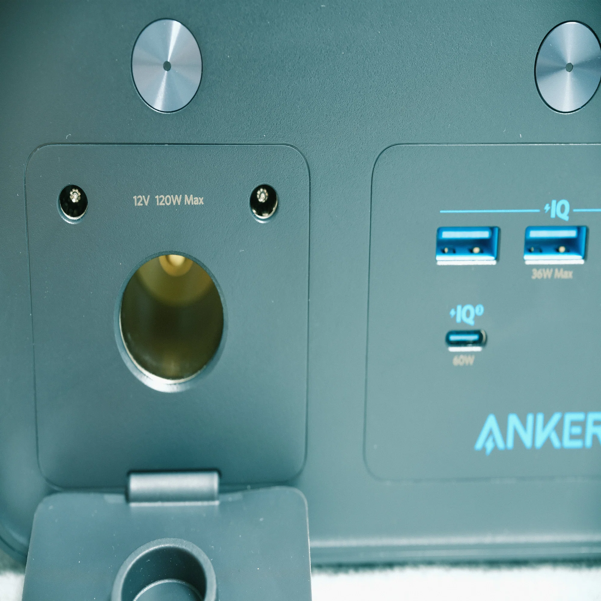 レビュー】車中泊と非常時のお供 Anker PowerHouse II 300｜プラナリア