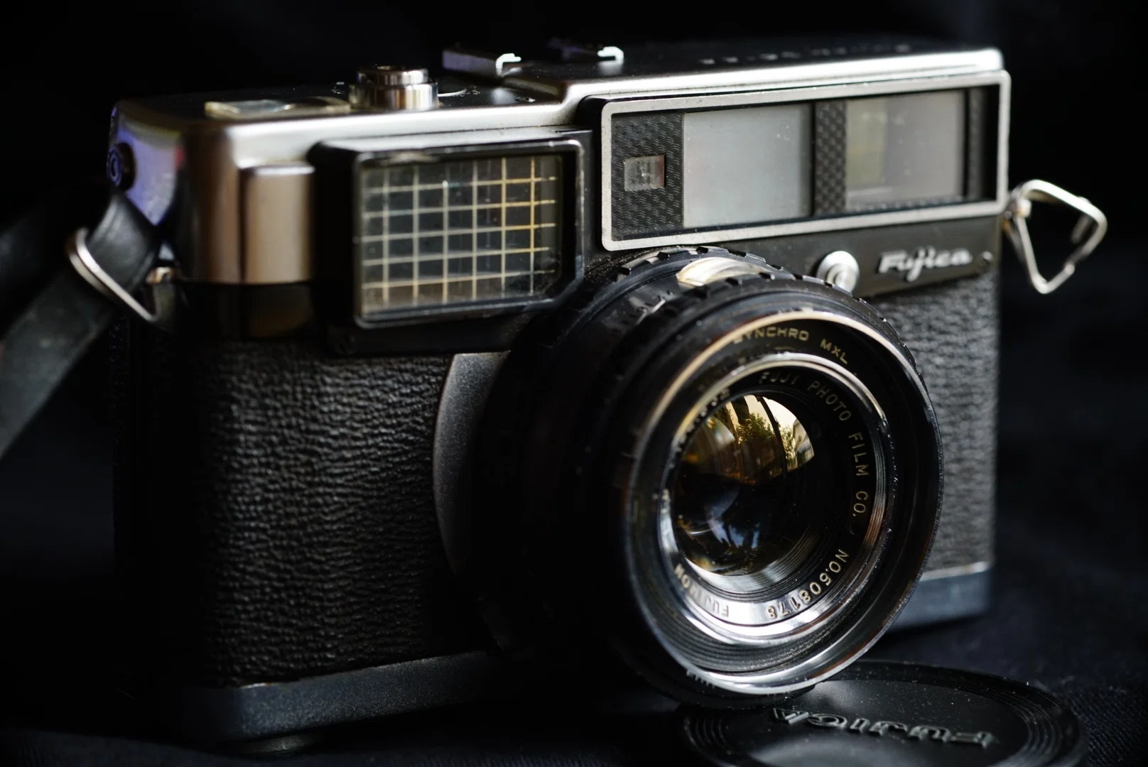 和製ズミクロン」を旧いカメラから取り出し Fujica35-EE｜sentdemiro