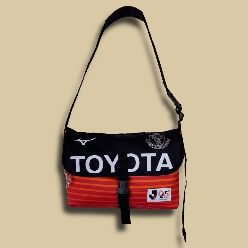 Re:Make | 名古屋グランパス ユニフォームリメイク メッセンジャー