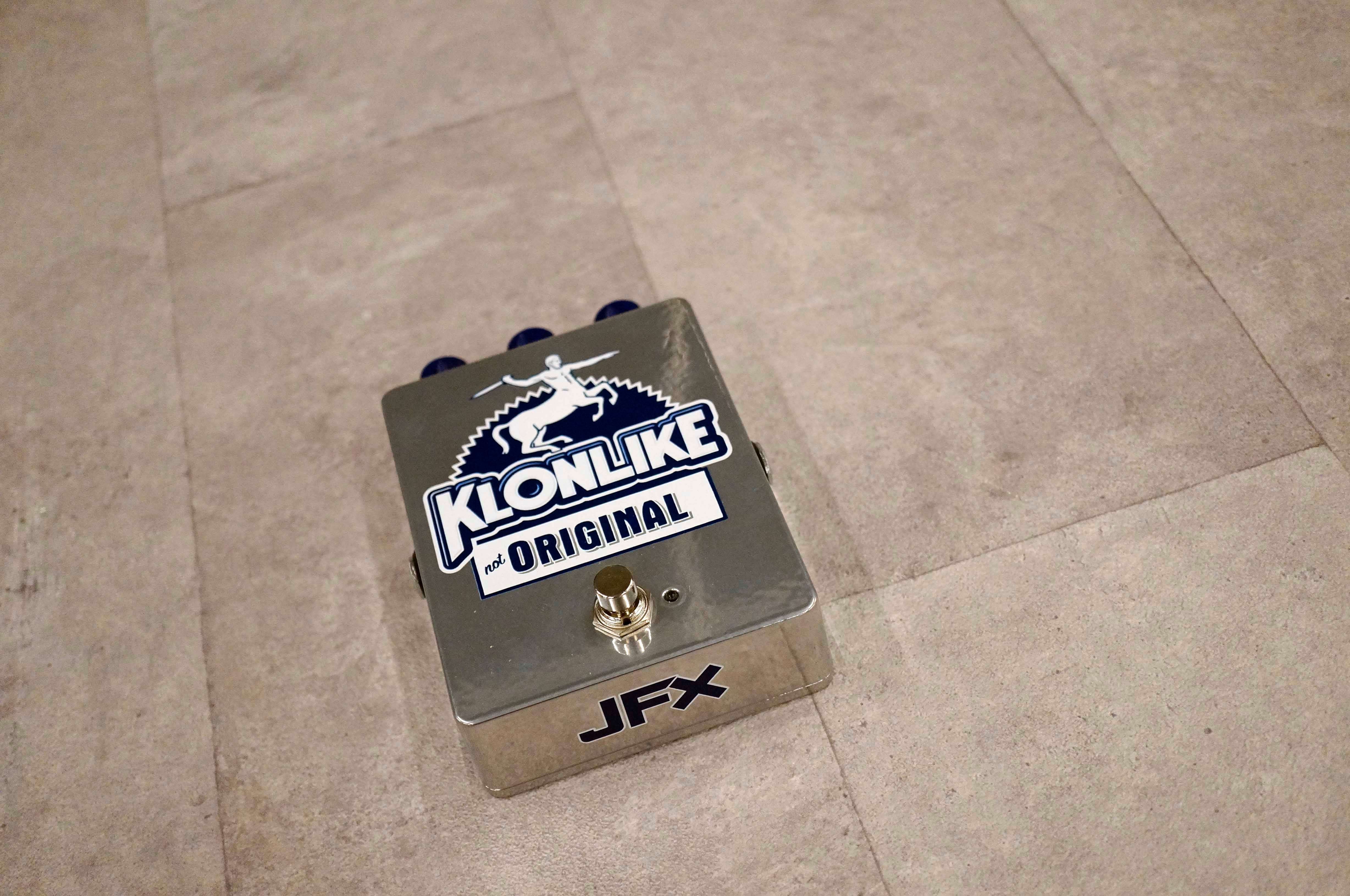 ステージ上での操作性抜群！JFX Pedalsの“KLONE”ペダル