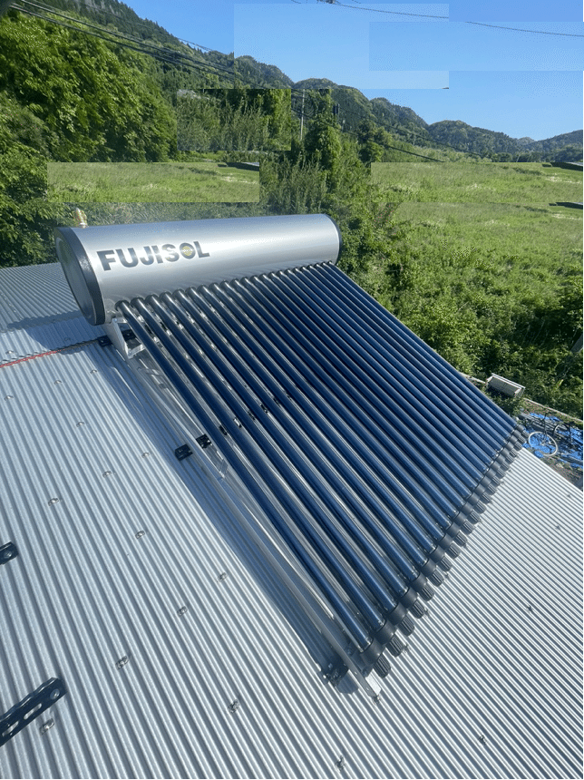 家づくり6 太陽熱温水器設置|家を作っているところ 家づくり6 太陽熱温水器設置|家を作っているところ