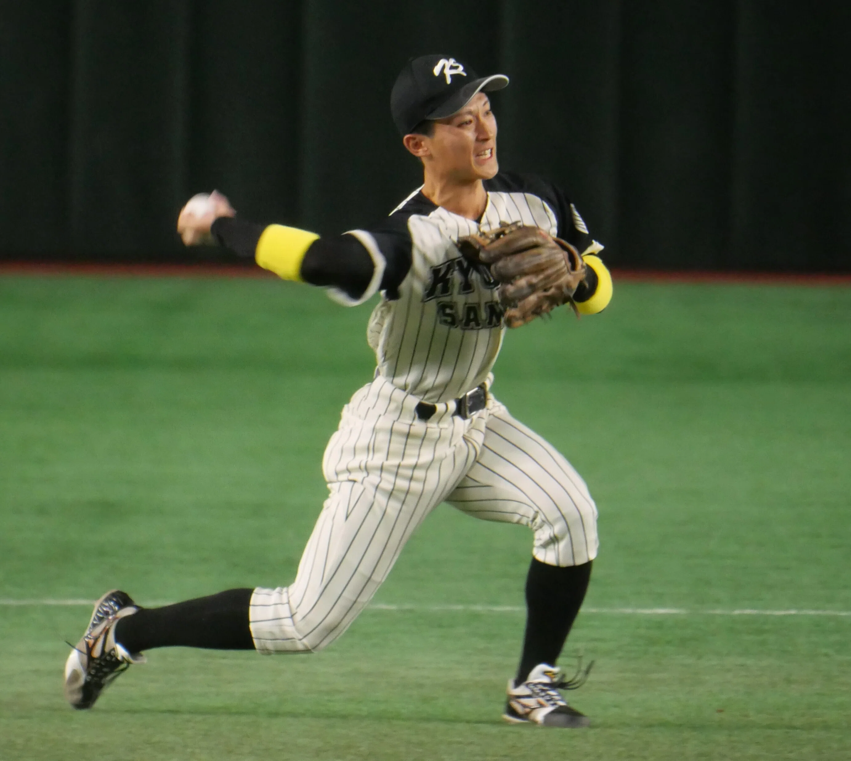 浦田俊輔ユニフォームS ドラフト有力候補！九州産業大の遊撃手、浦田俊輔が大学選手権で