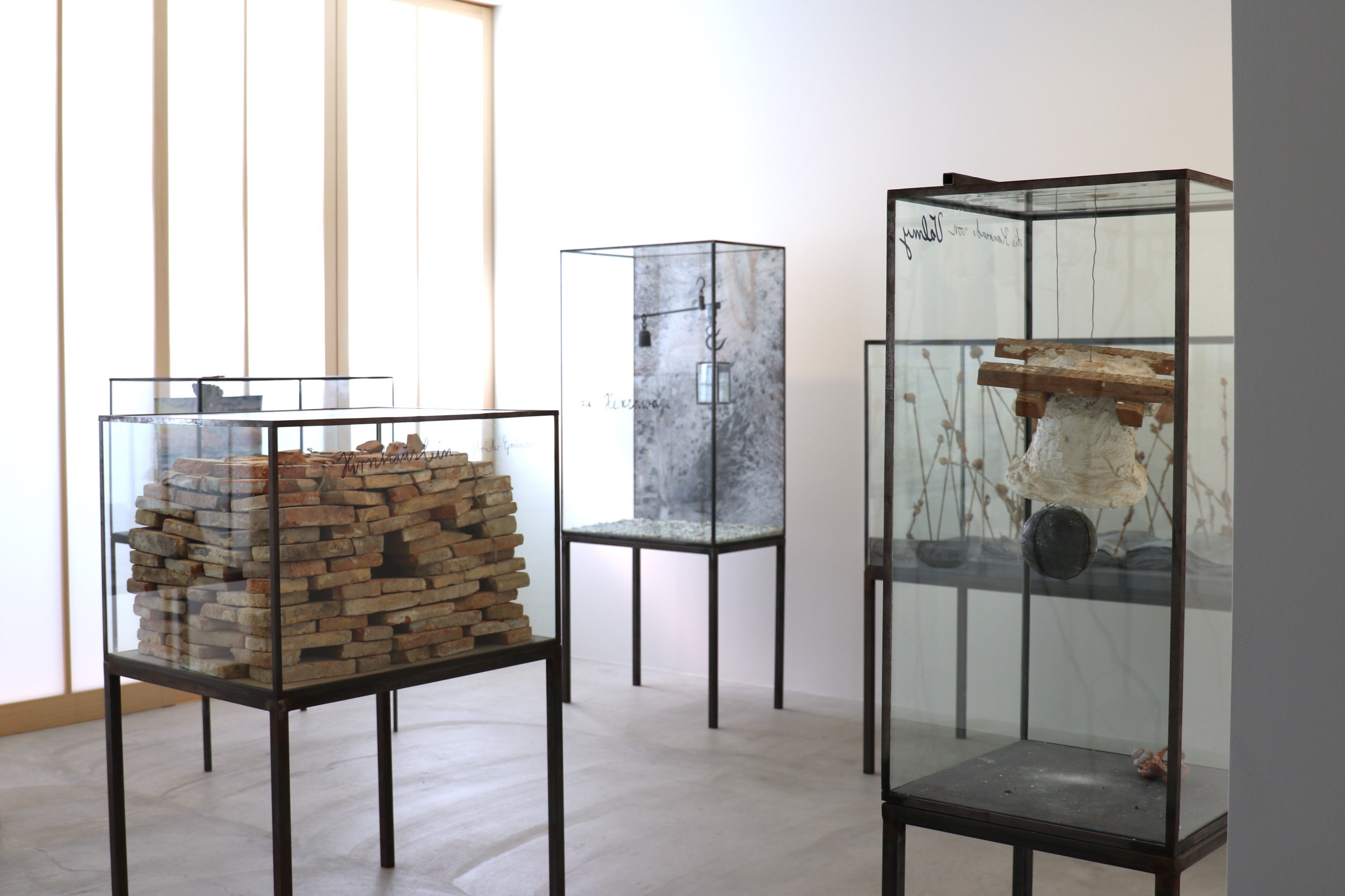 ガラスケースの中の暴力,生命-アンゼルム・キーファー[Opus Magnum]展