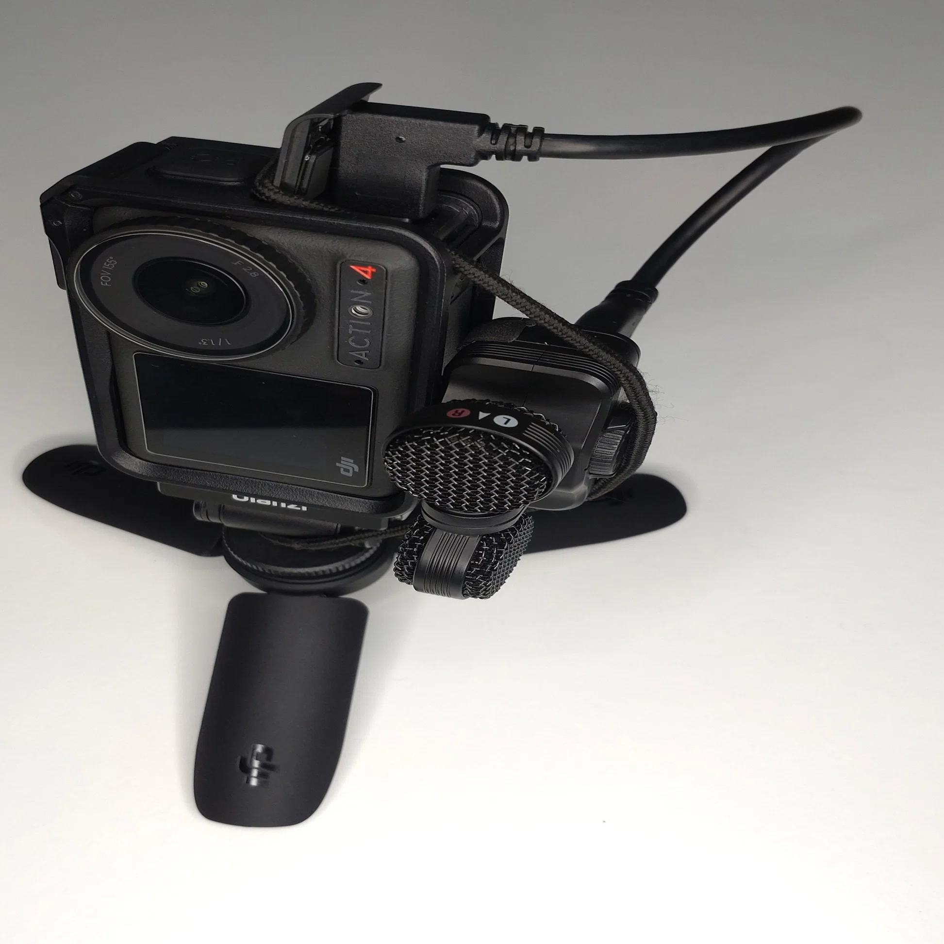 DJI OsmoAction4 のアクセサリーを買った話｜カズン | Location Sound 