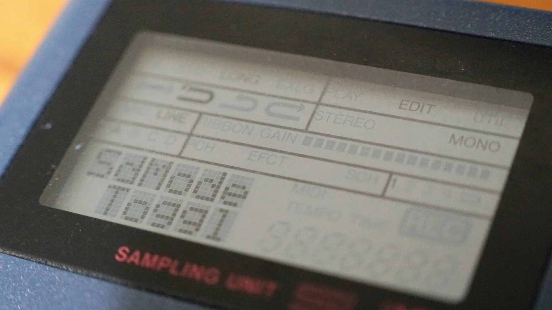 ② 1995年発売ヴィンテージ ・サンプラーでChillHopを制作した話