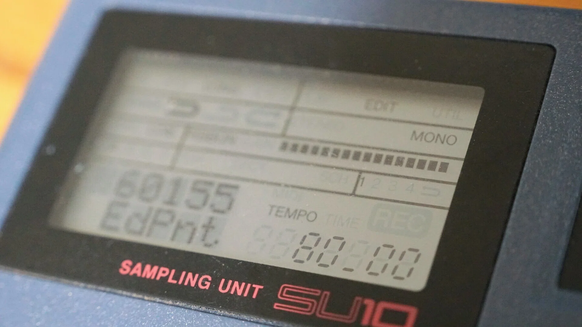 ② 1995年発売ヴィンテージ ・サンプラーでChillHopを制作した話