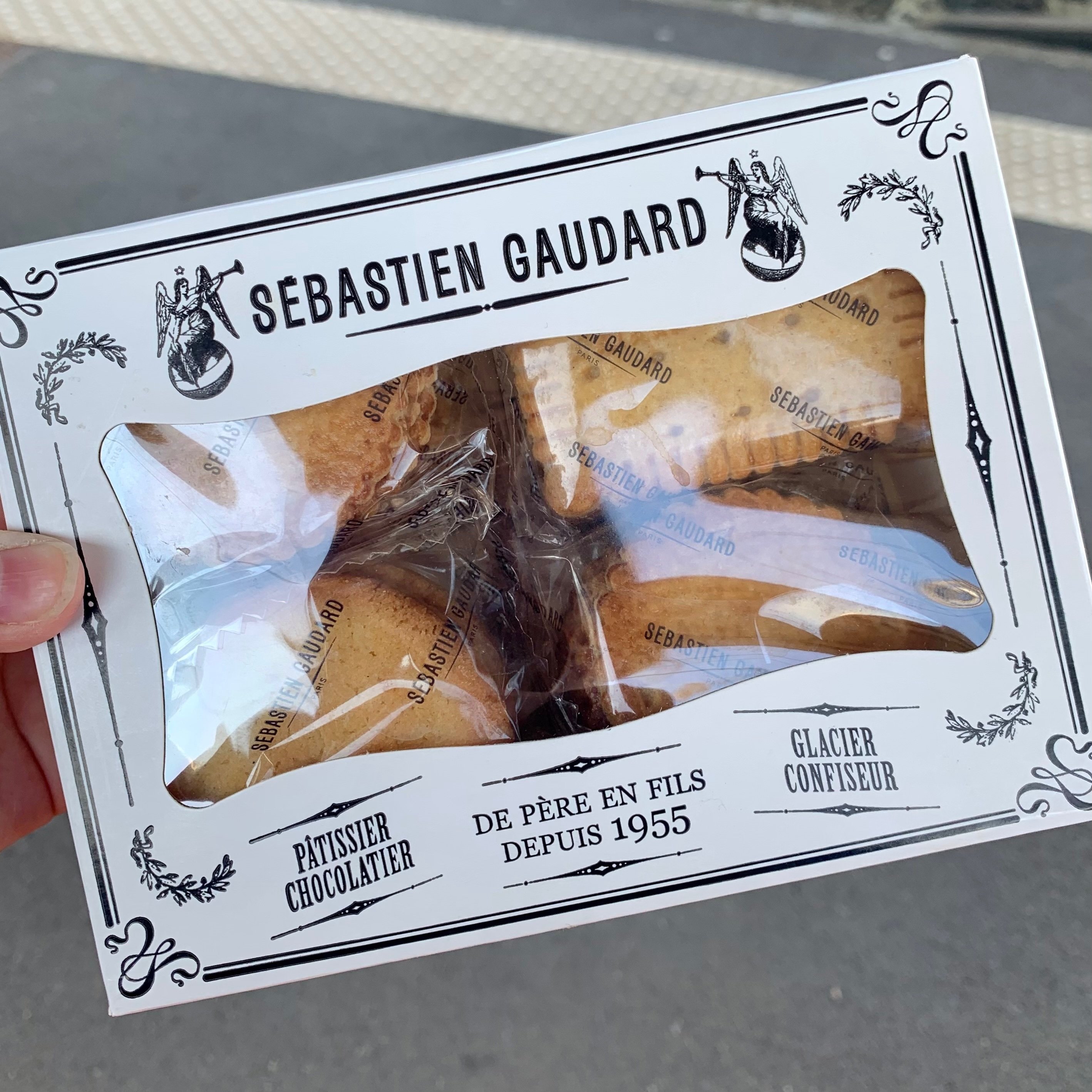 フランス・パリで購入したお土産15選！🇫🇷｜りり
