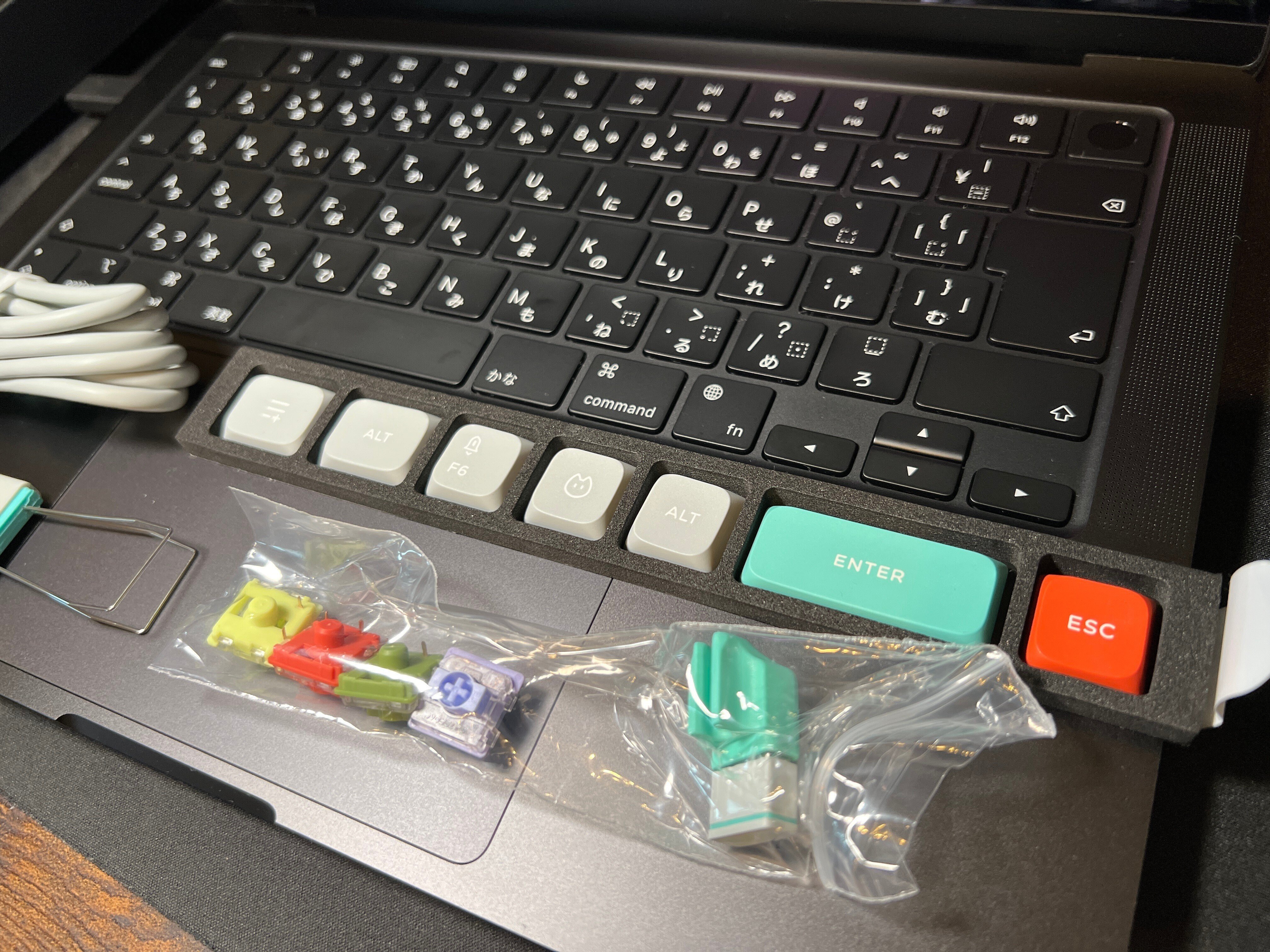 NuPhy Air75 V2(Cowberry) を購入しました。|おかゆ NuPhy Air75 V2(Cowberry) を購入しました。|おかゆ