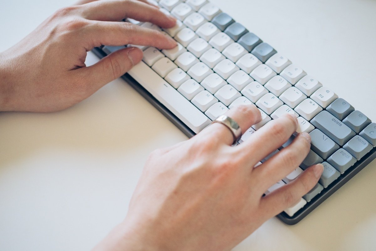 Satechi SM1 茶軸 メカニカル キーボード ワイヤレス　Mac最適 heading-picturess-satechi-sm1.jpg