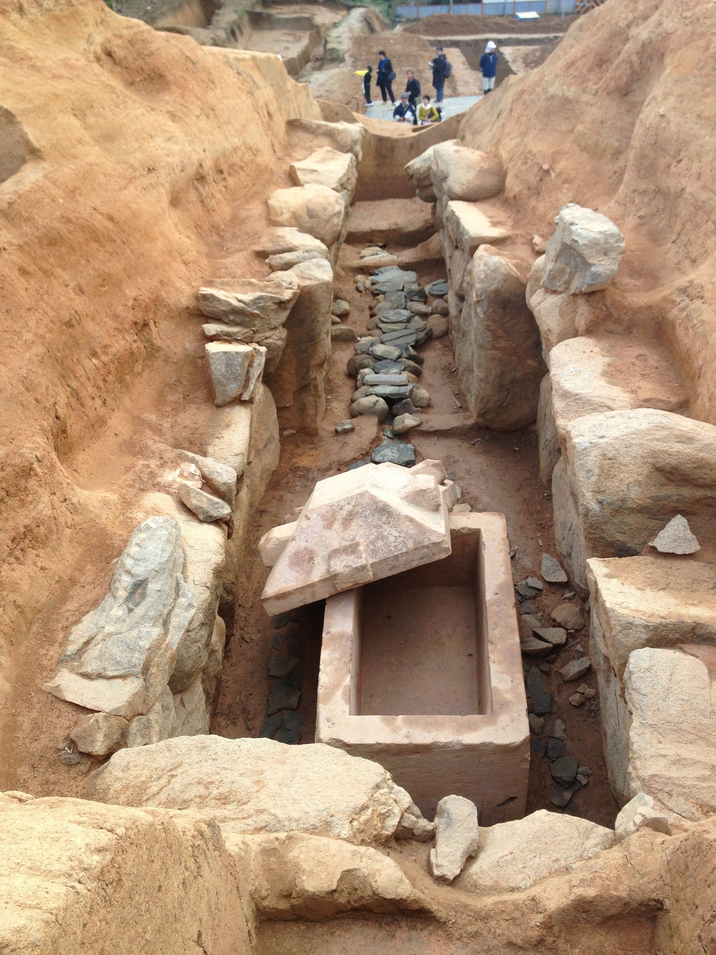 日本初の女性天皇の墓～推古天皇陵（大阪府南河内郡太子町）～｜nitada