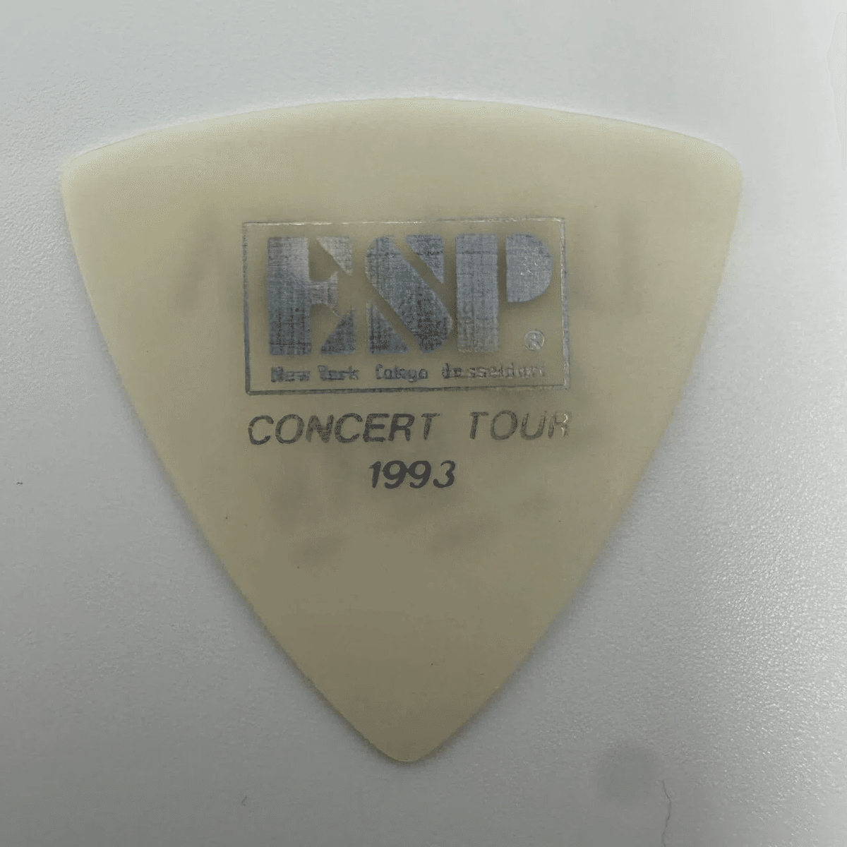 ルナシーJ'93ツアーライブで使用済みピックとおまけでライブと