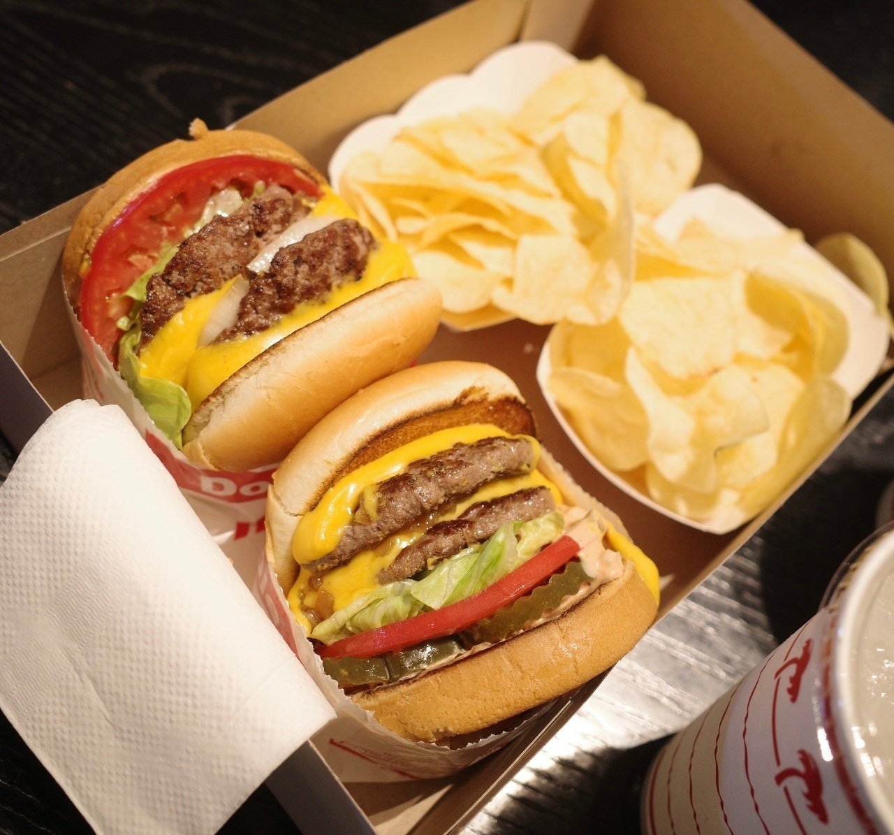 日本未上陸!】In-N-Out Burgerのポップアップに行ってきた!｜mari