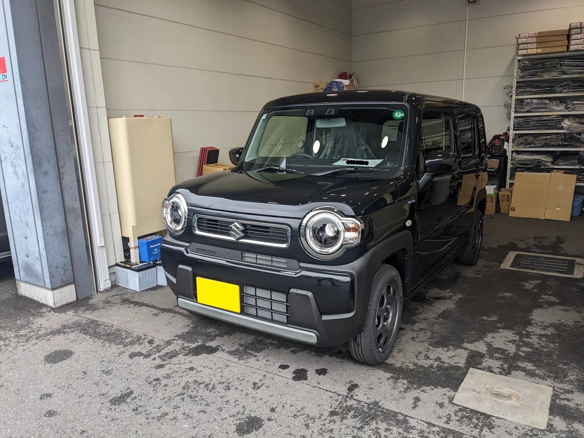 スズキ ハスラー新車外しオーディオパネル やぼったい