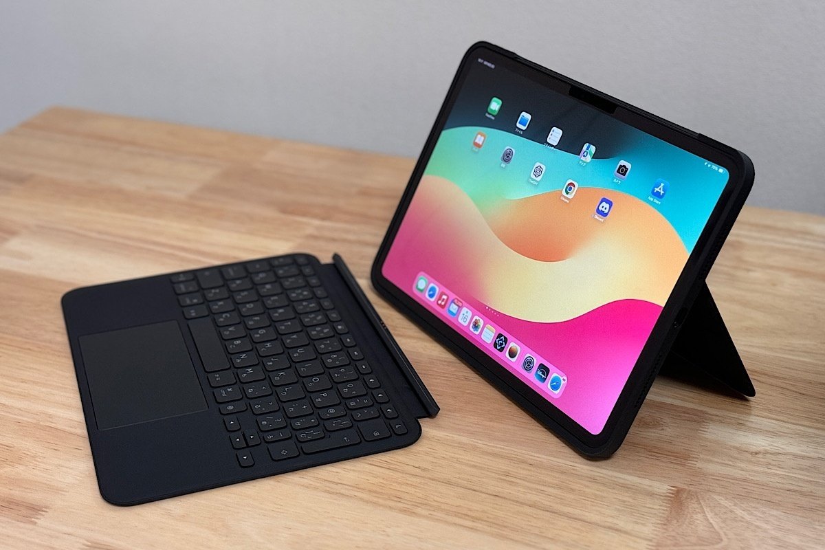 iPad Pro M4の最強キーボード対決：Magic Keyboard vs. Combo Touch