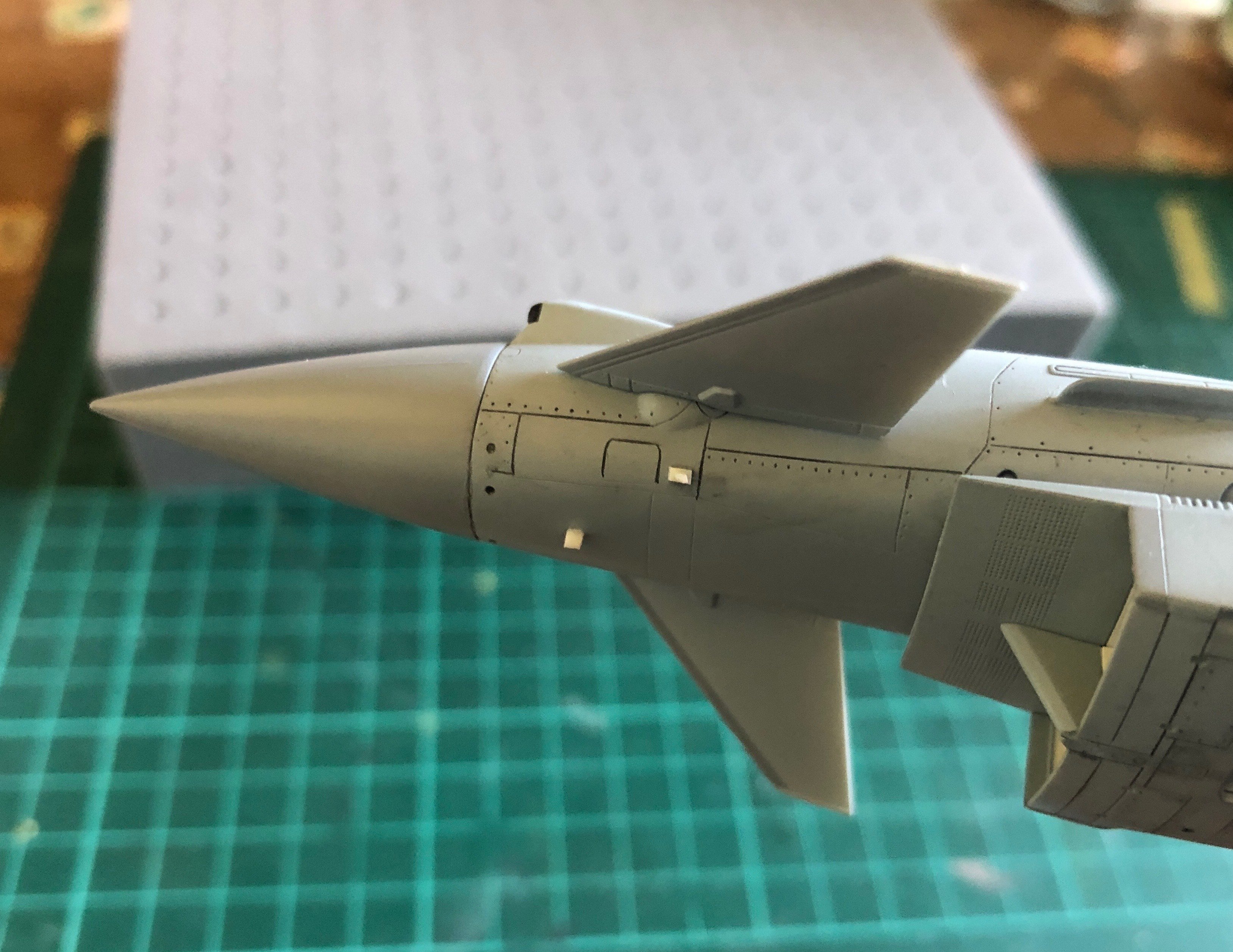 ハセガワ 1/72 ユーロファイター・タイフーン（単座型）作って