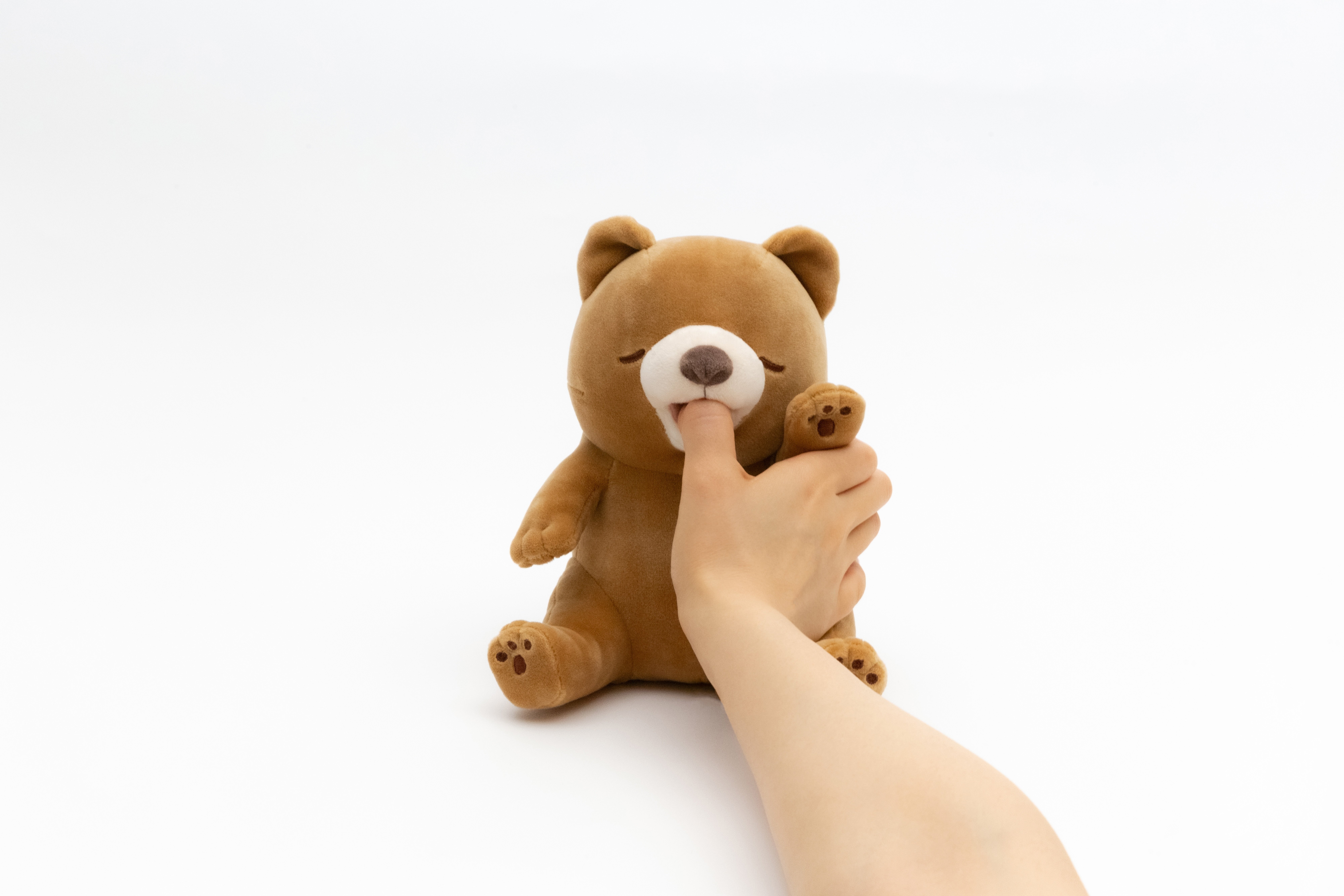 デザイナーが語る！新体験ロボット『甘噛みハムハム』デザイン・撮影の