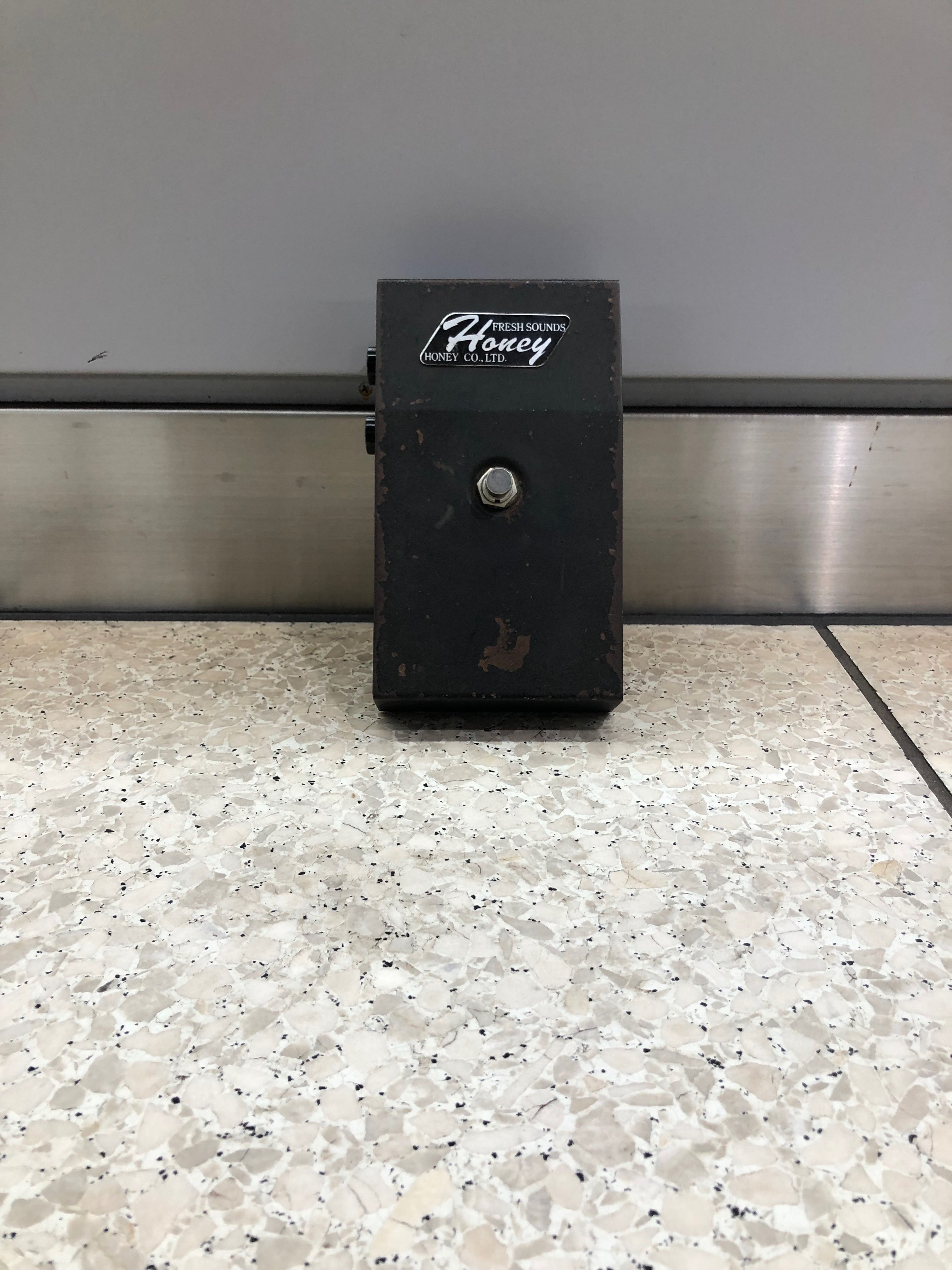 Honey Bee Amps Clean Drive 希少 海外ハンドメイド 2022年22台目 Honey Bee Overdrive | ゲン・マクギネスのブログ