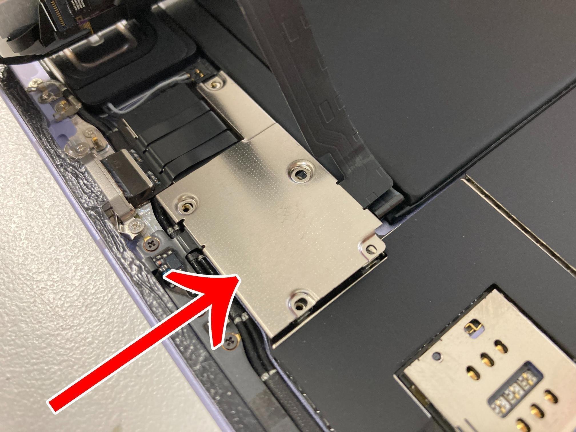 おそらく基盤は生きている」iPad mini6本体 液晶割れあり