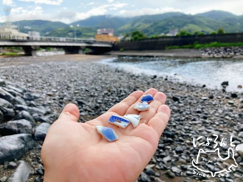 陶片とシーグラス三昧！伊東なぎさ公園の脇、伊東大川でリバー