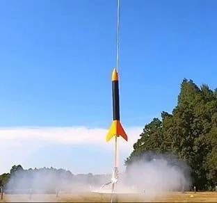 モデルロケット全国制覇プロジェクト：作り方と飛ばし方完全ガイド