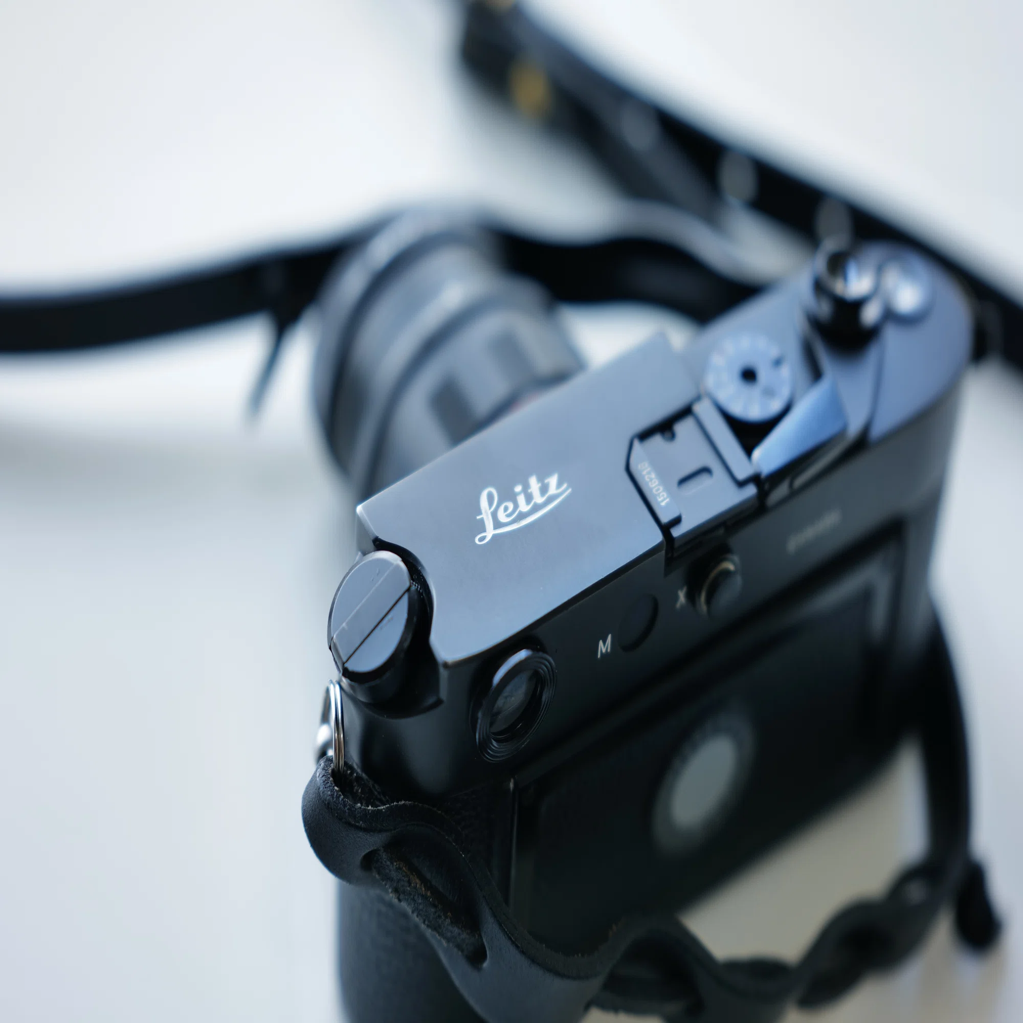ミニマリストな私が、フィルムカメラ「Leica M4-2」をあえて今、この 