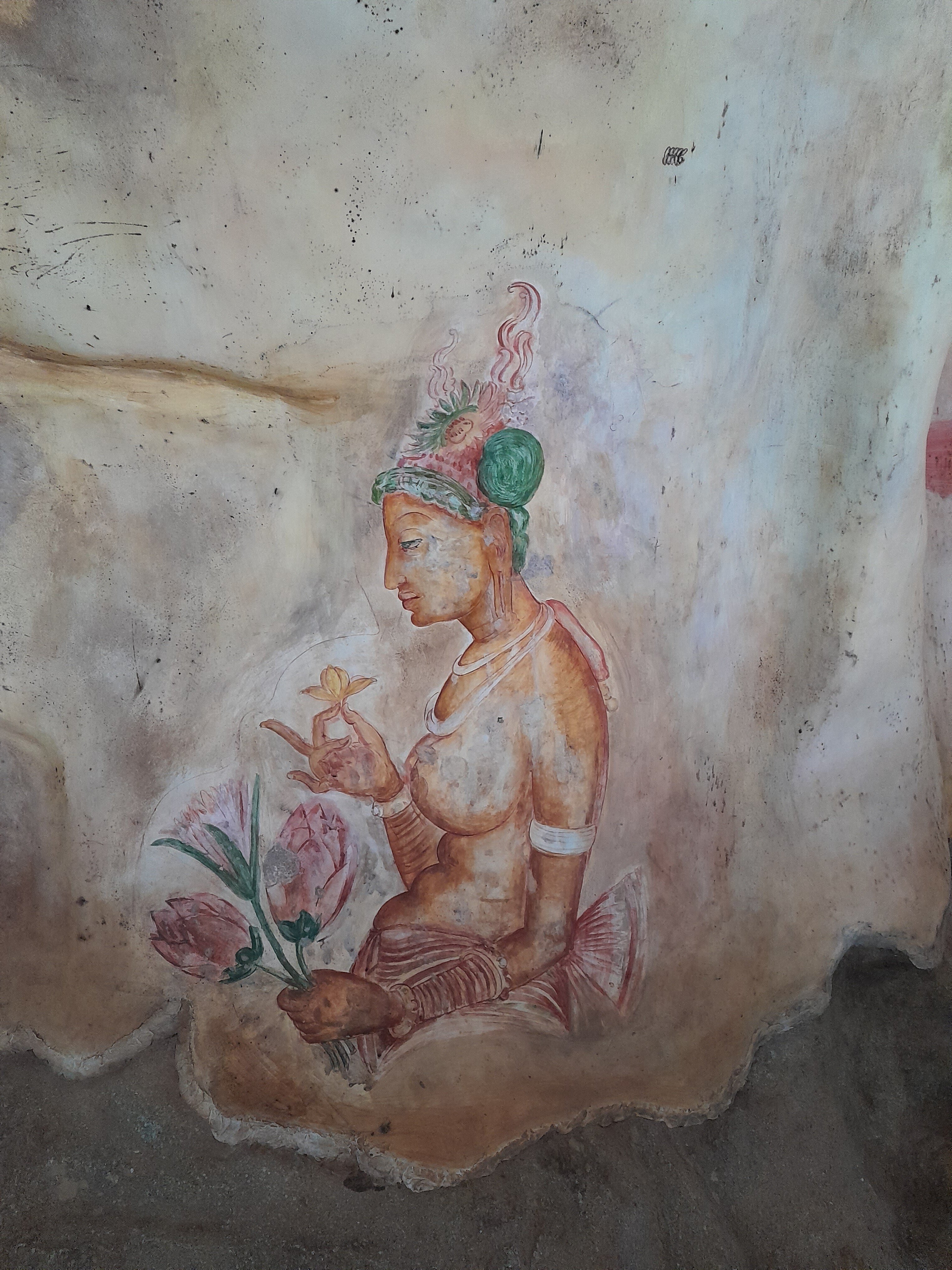 スリランカ シギリヤロックに登ってシギリヤレディの壁画を見る｜ある